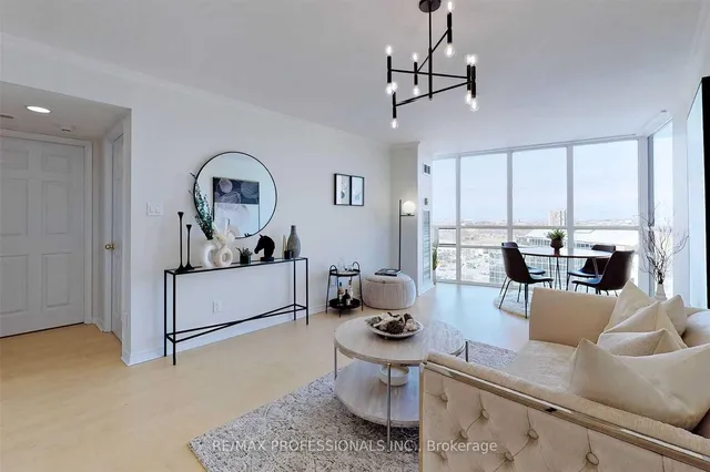 Additional property image - 50 Eglinton Ave Unit 1604