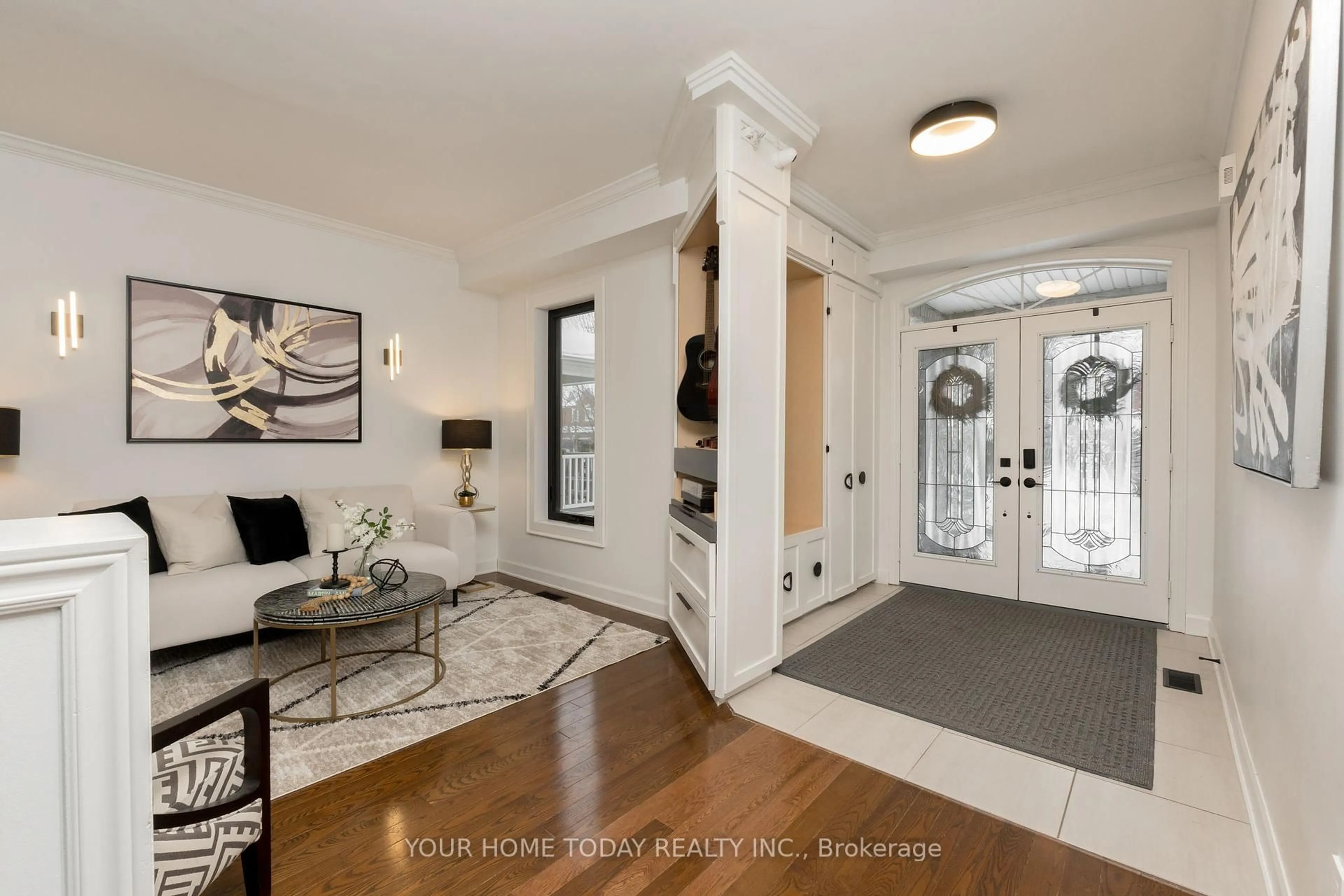 Indoor entryway for 23 North Ridge Cres, Halton Hills Ontario L7G 6E1
