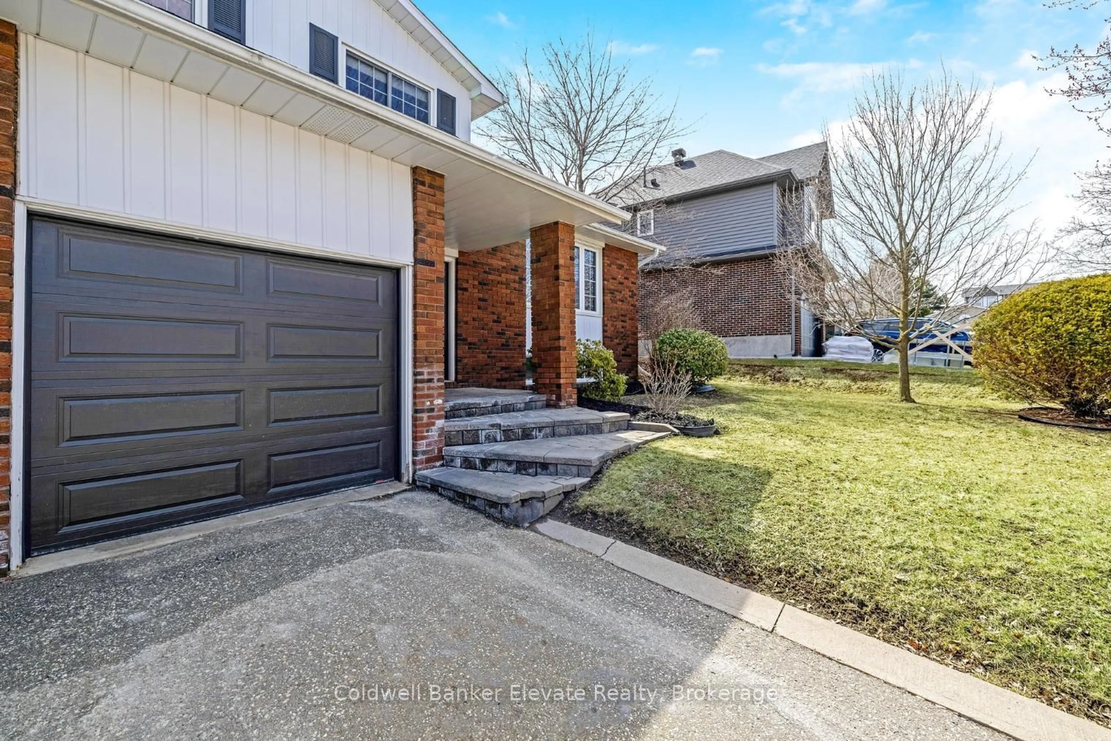 Home with brick exterior material, street for 11 Hillside Dr, Halton Hills Ontario L7G 4W2