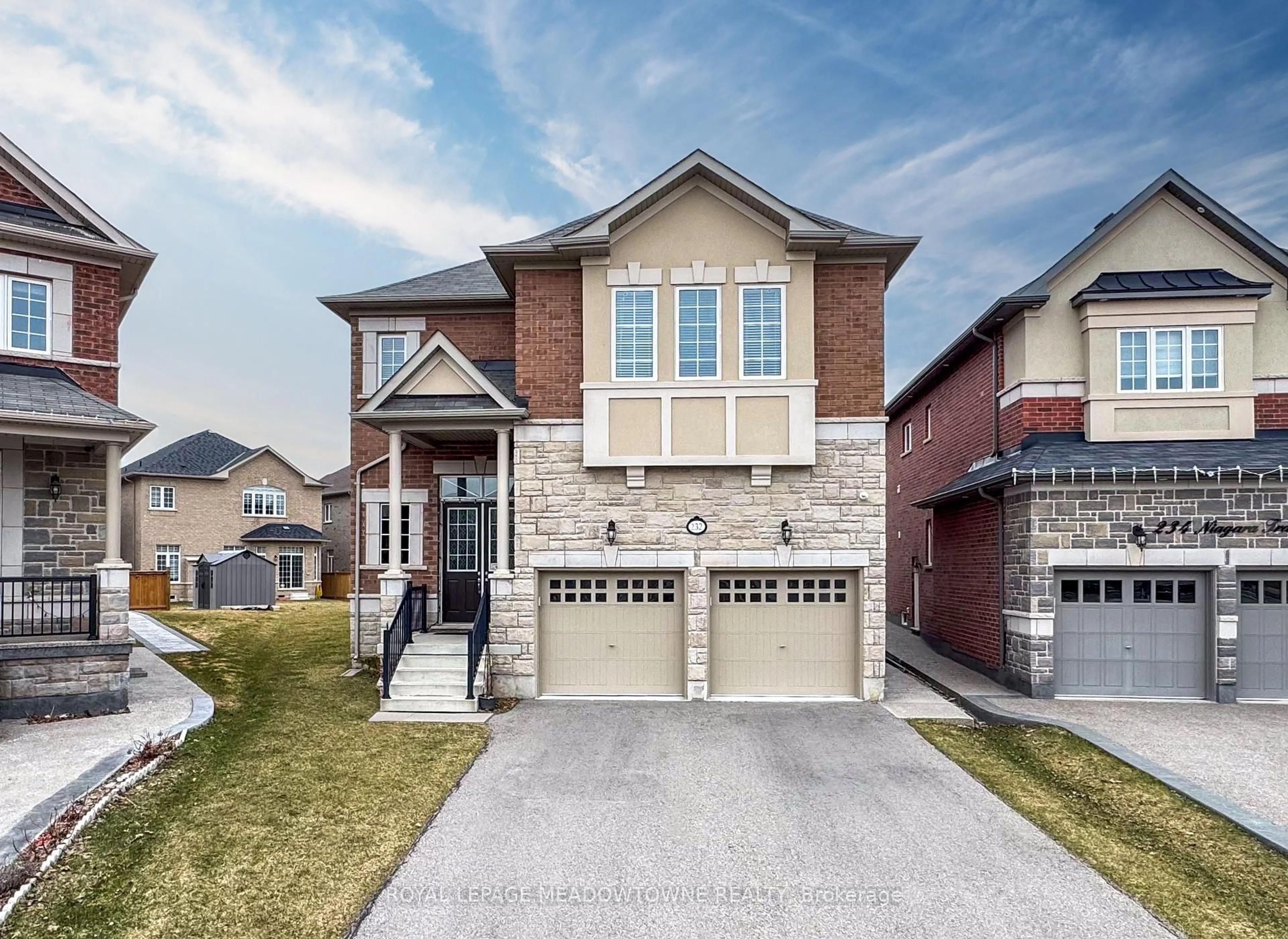 Home with brick exterior material, street for 232 Niagara Tr, Halton Hills Ontario L7G 0M4