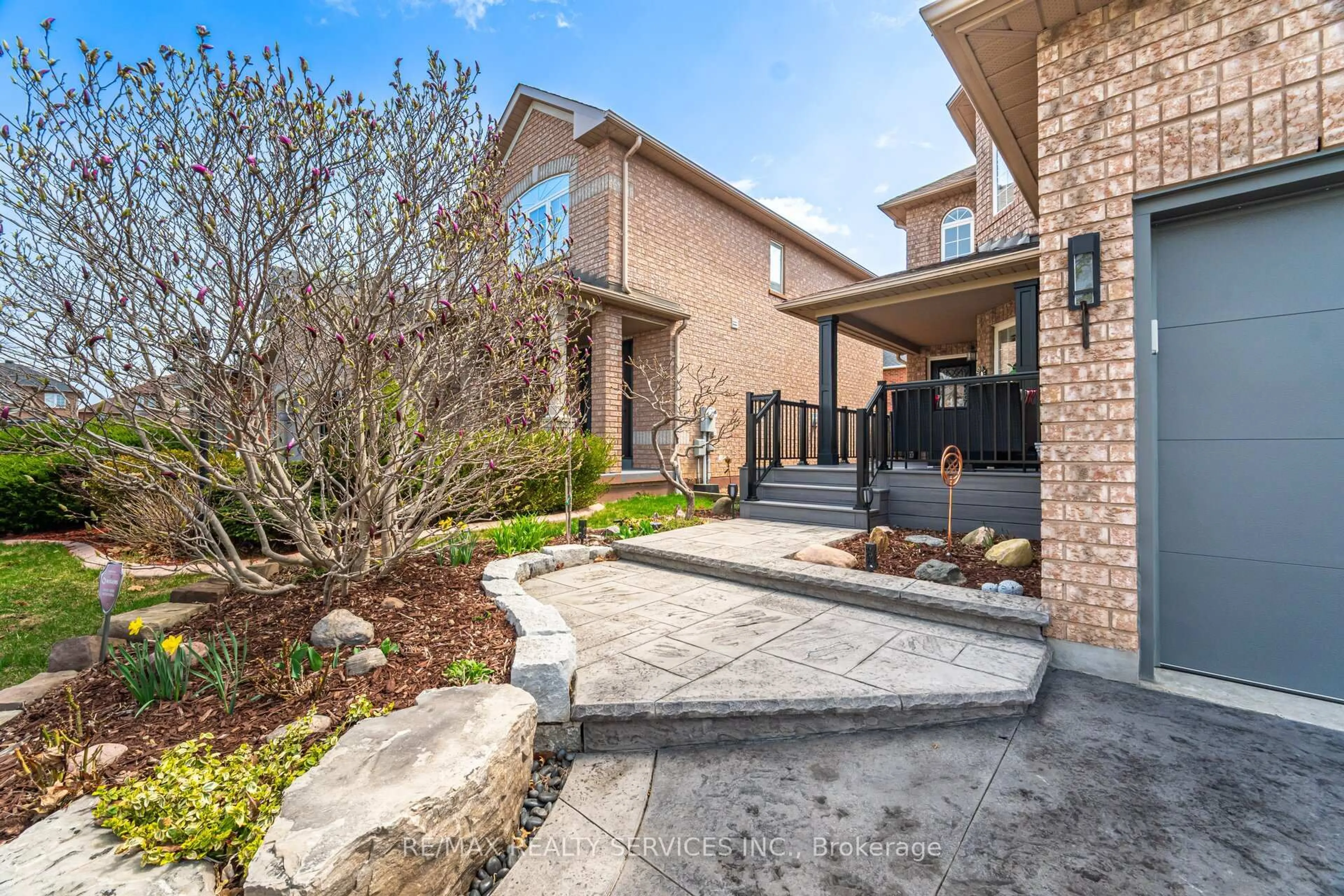 Home with brick exterior material, street for 37 Baybrook Rd, Brampton Ontario L7A 1L9