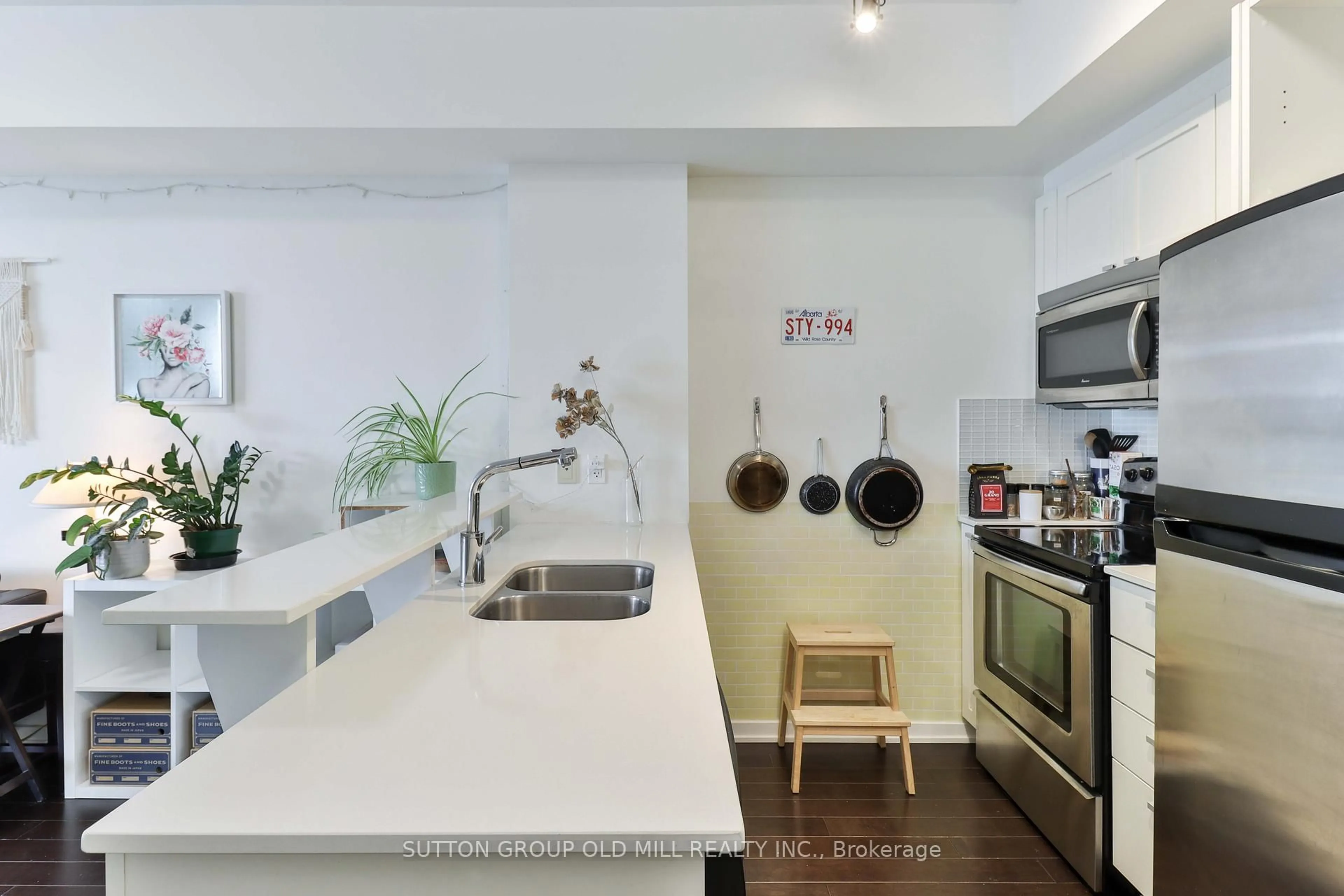 Unknown for 103 The Queensway N/A #2708, Toronto Ontario M6S 5B3