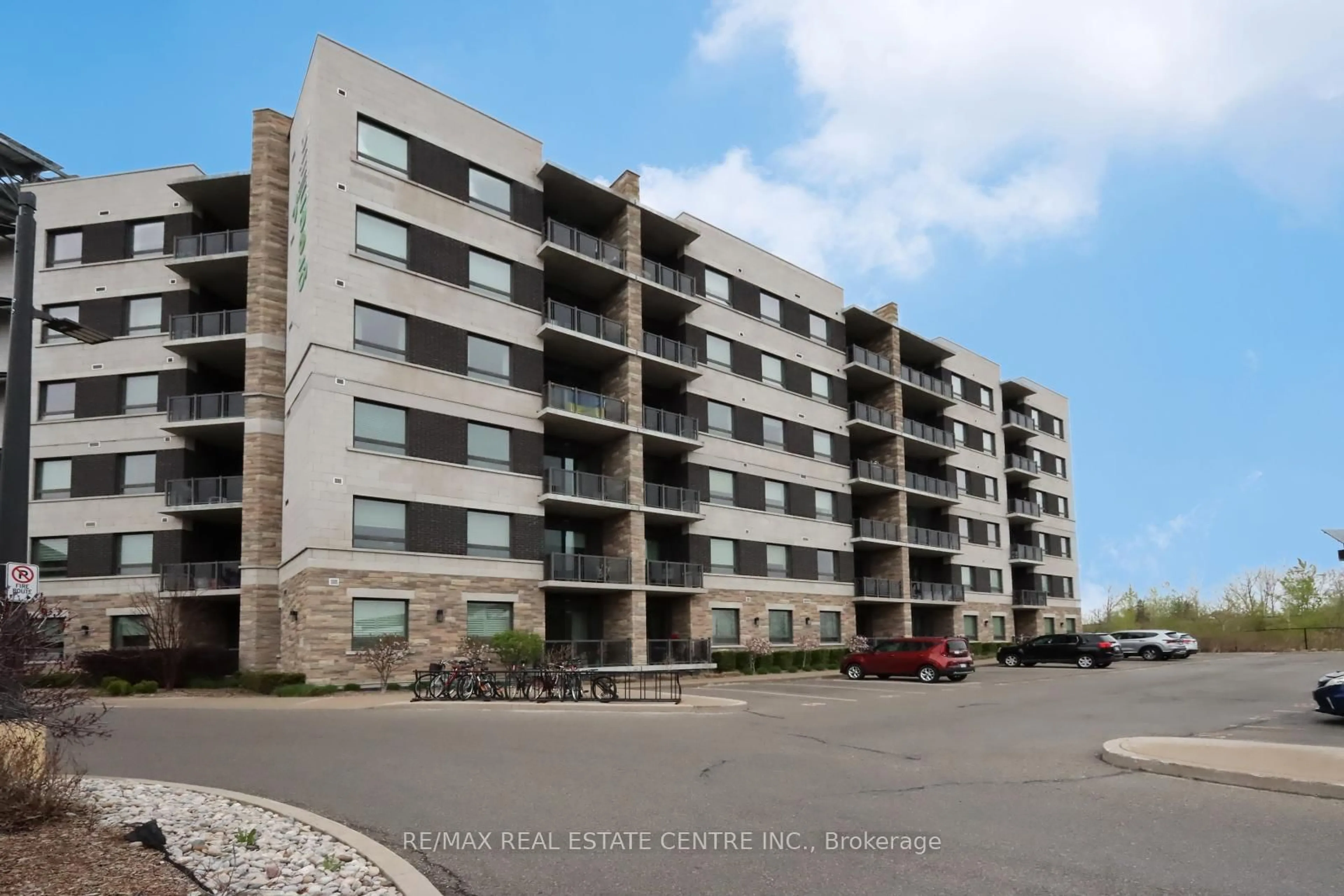 Unknown for 33 Whitmer St #406, Milton Ontario L9T 8P9