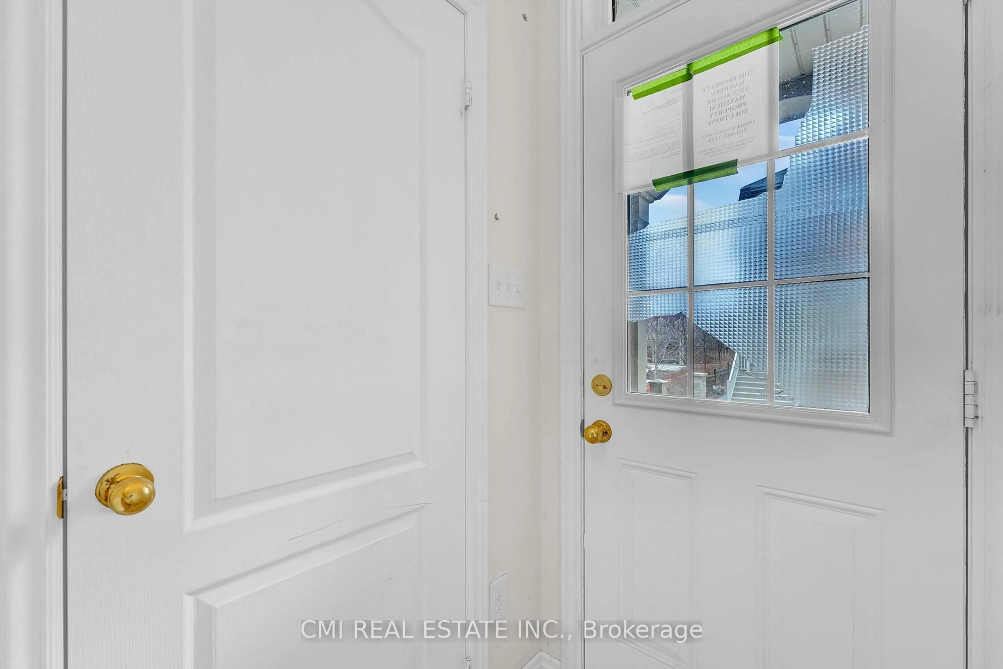 Indoor entryway for 39 Sea Drifter Cres, Brampton Ontario L6P 2S1