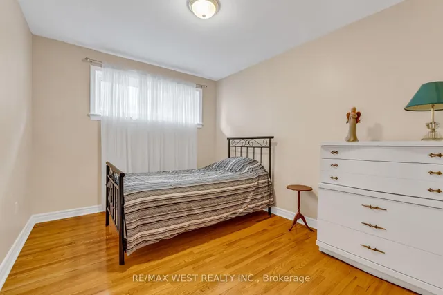 Additional property image - 15 Breadner Dr