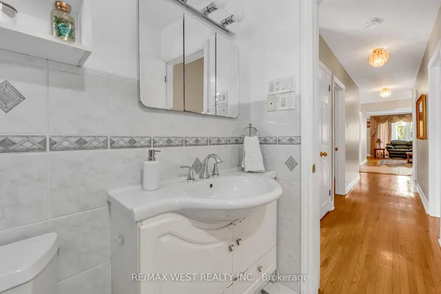 Additional property image - 15 Breadner Dr