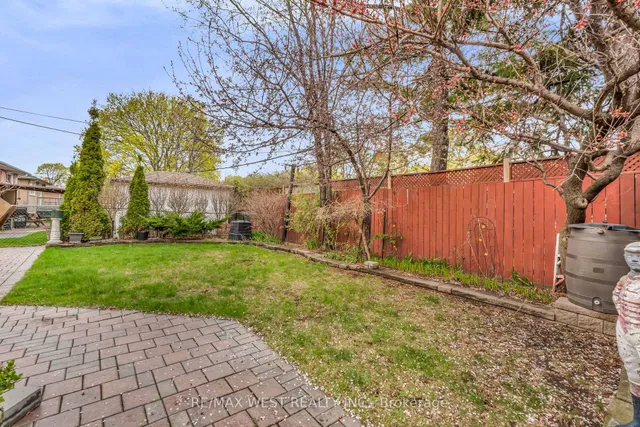 Additional property image - 15 Breadner Dr