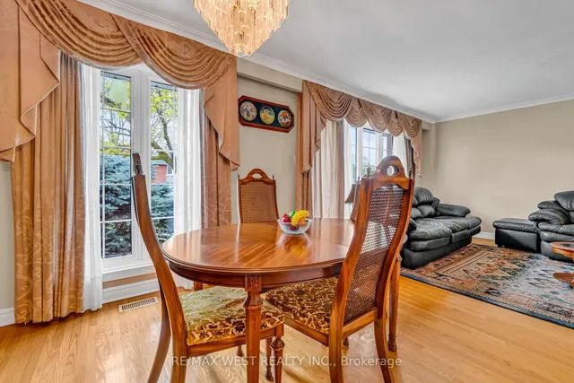 Additional property image - 15 Breadner Dr
