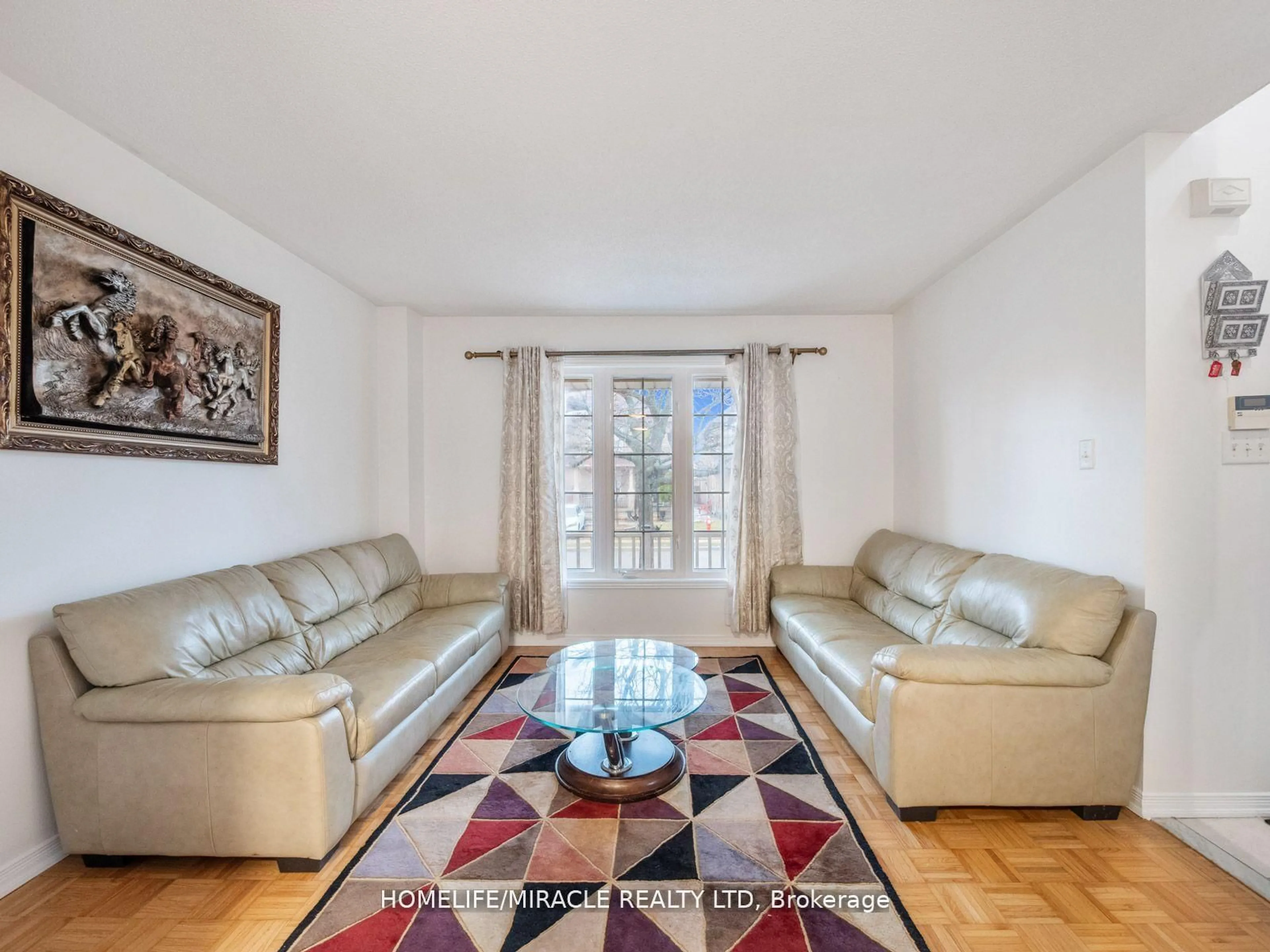 Living room with furniture, unknown for 9 Hopecrest Pl, Brampton Ontario L6R 2V2