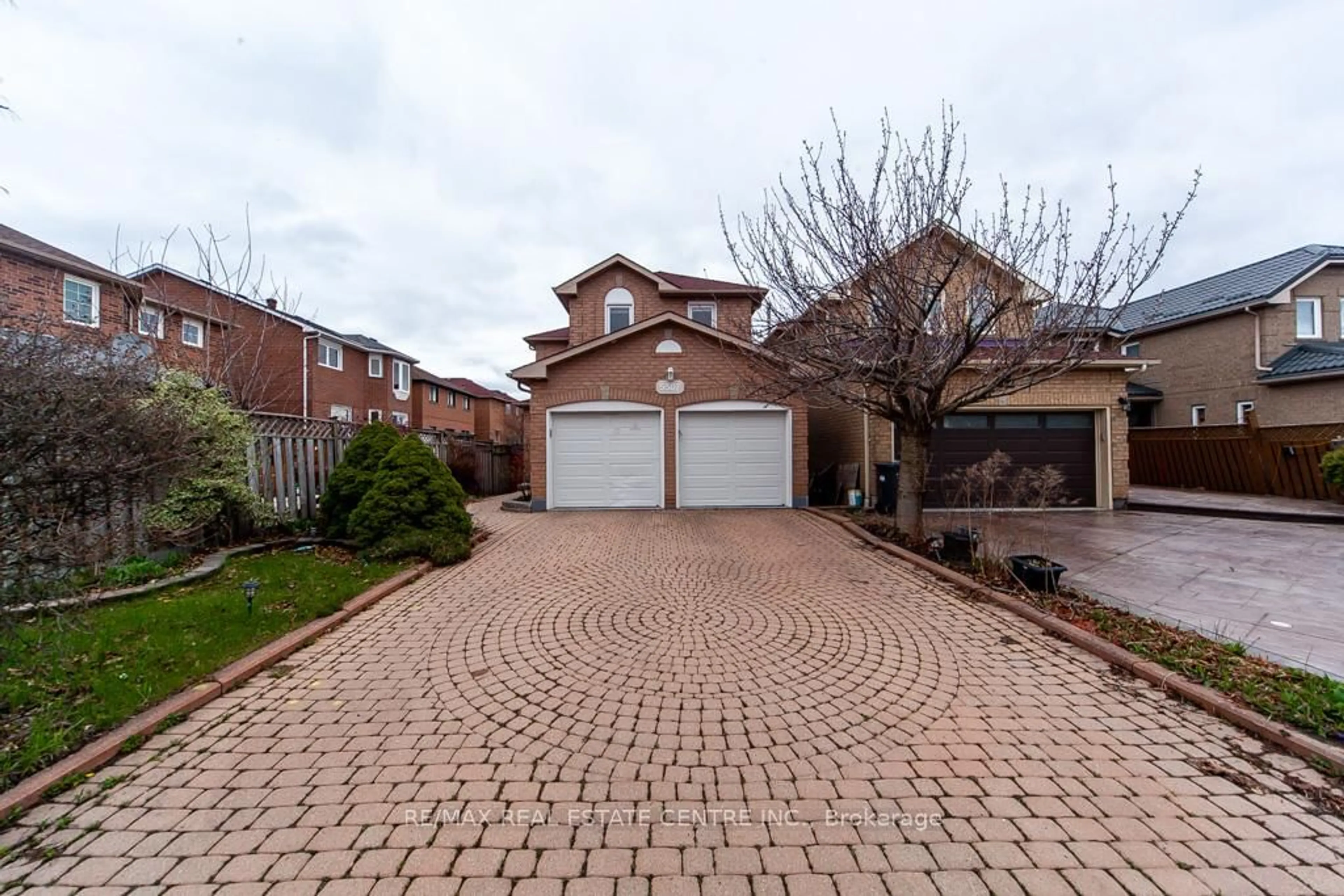 Home with brick exterior material, street for 5507 Flatford Rd, Mississauga Ontario L5V 1Y5