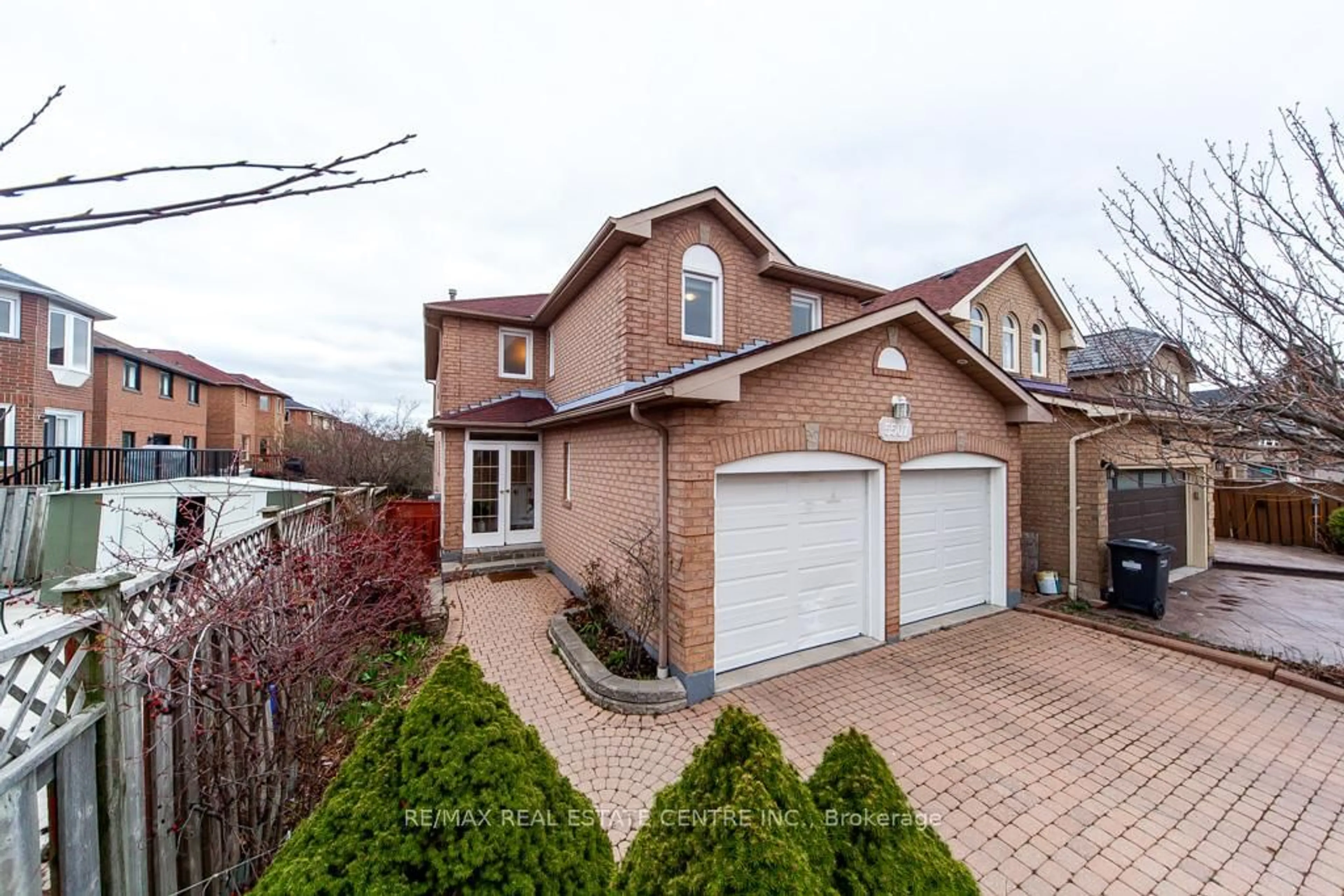 Home with brick exterior material, street for 5507 Flatford Rd, Mississauga Ontario L5V 1Y5