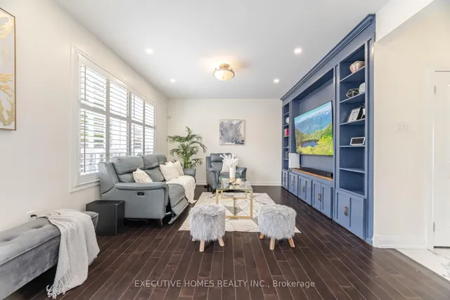 Additional property image - 1121 Meighen Way