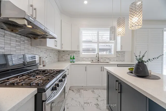 Additional property image - 1121 Meighen Way