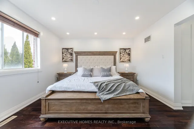 Additional property image - 1121 Meighen Way