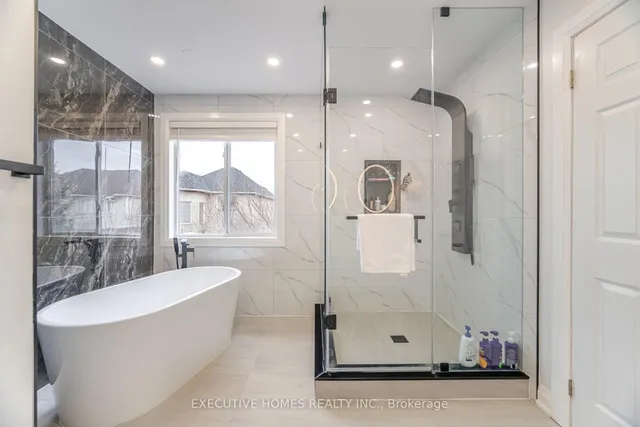 Additional property image - 1121 Meighen Way
