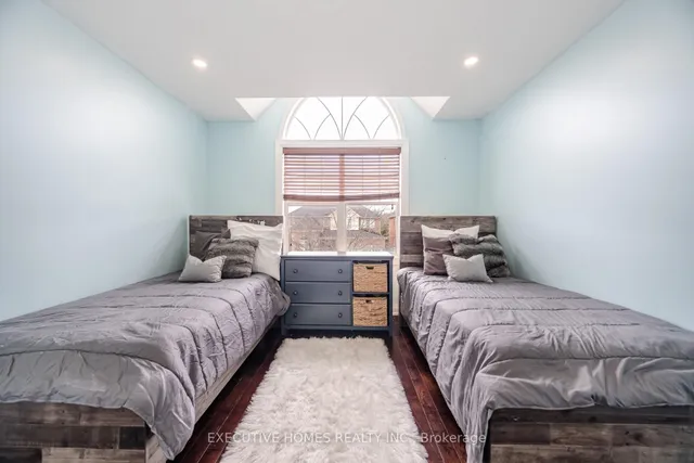 Additional property image - 1121 Meighen Way
