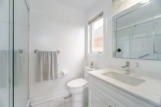 Additional property image - 1121 Meighen Way