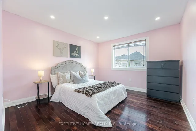 Additional property image - 1121 Meighen Way