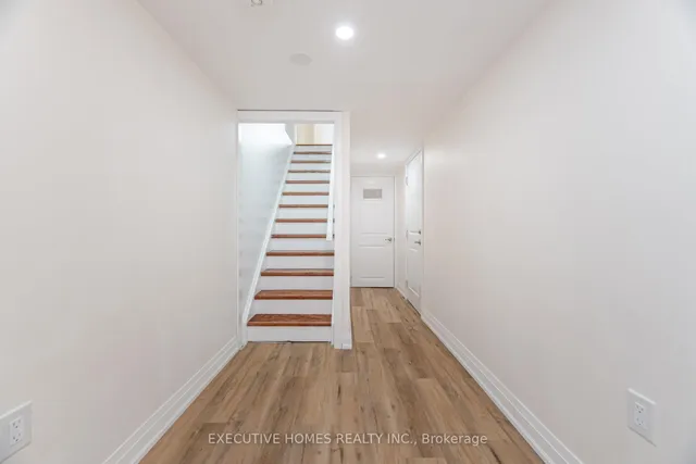 Additional property image - 1121 Meighen Way