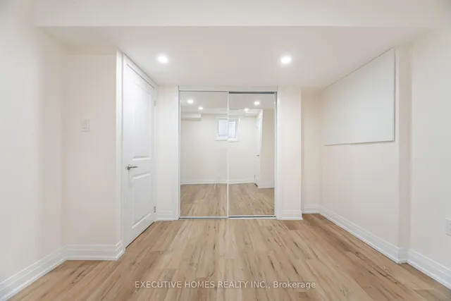 Additional property image - 1121 Meighen Way