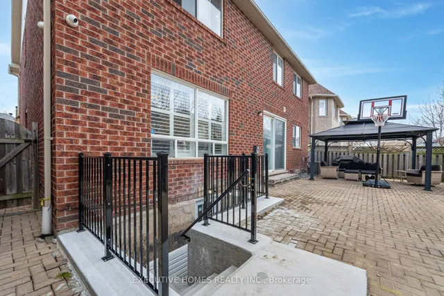 Additional property image - 1121 Meighen Way