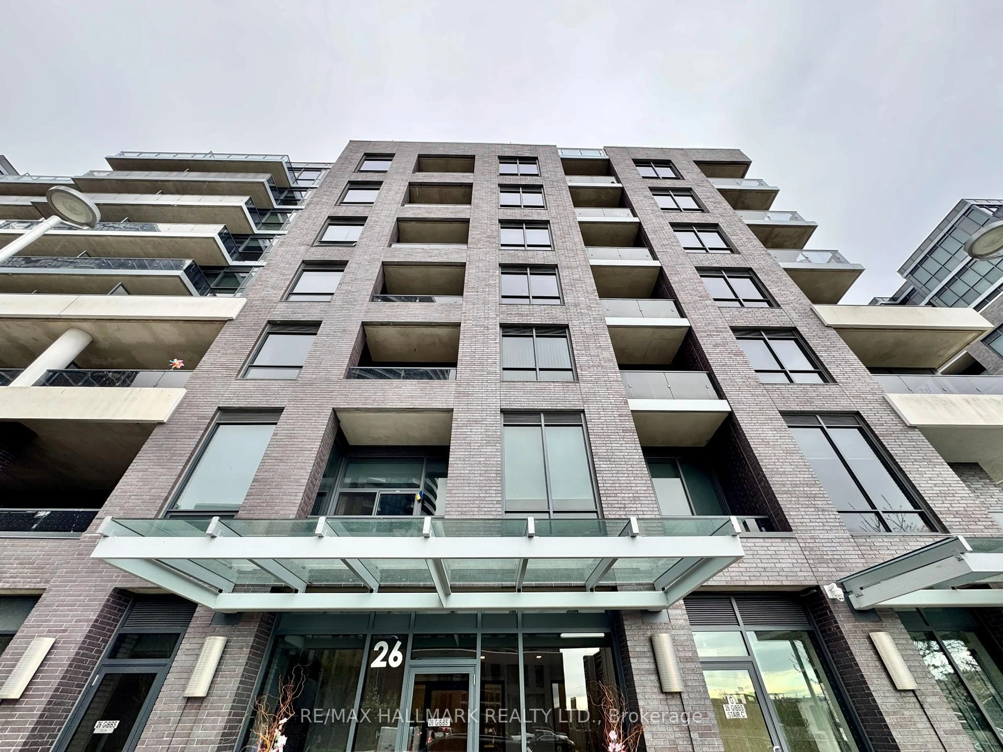 Indoor foyer for 26 Gibbs Rd #545, Toronto Ontario M9B 6L6