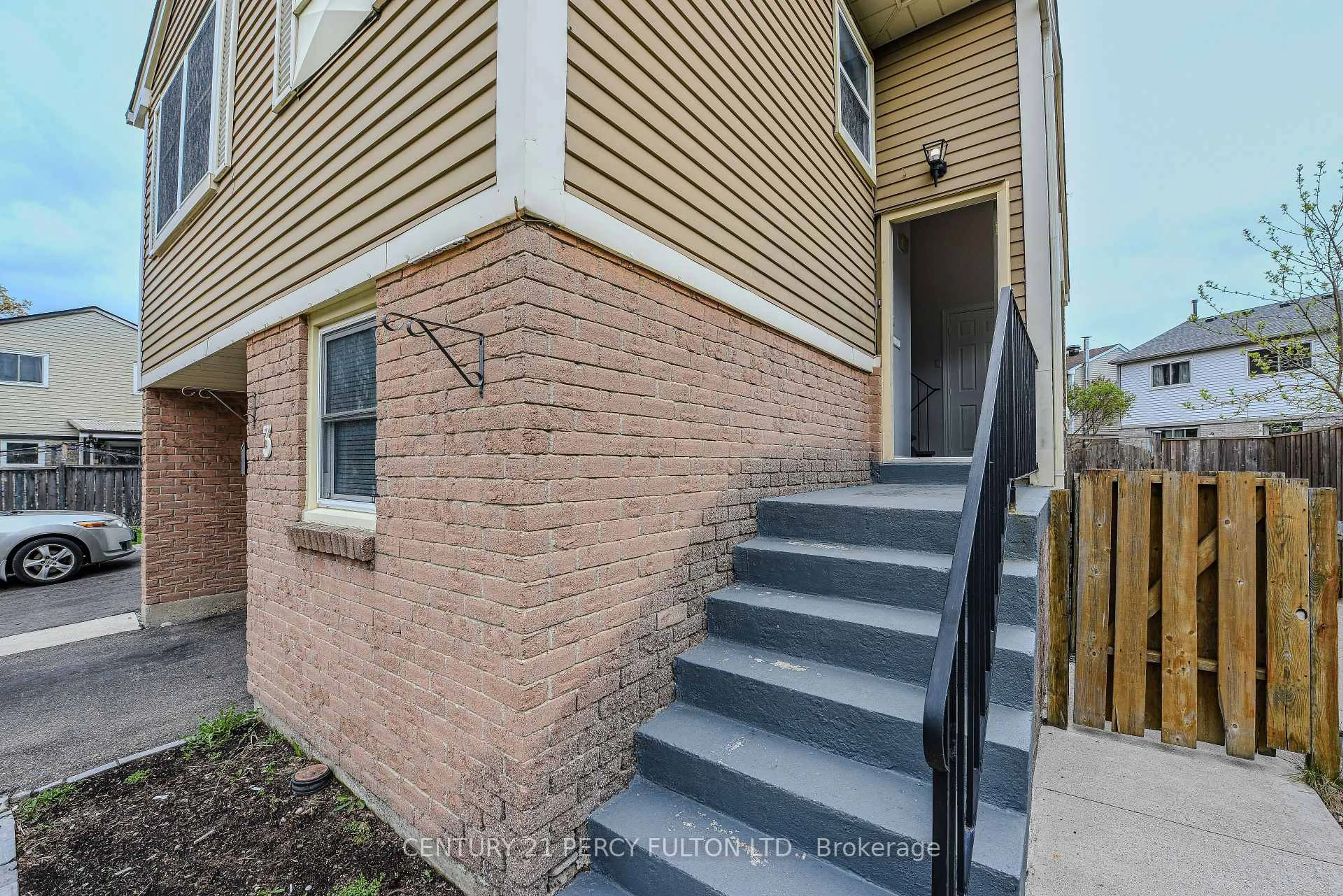 Home with brick exterior material, street for 3 Mayfair Cres, Brampton Ontario L6S 3N3