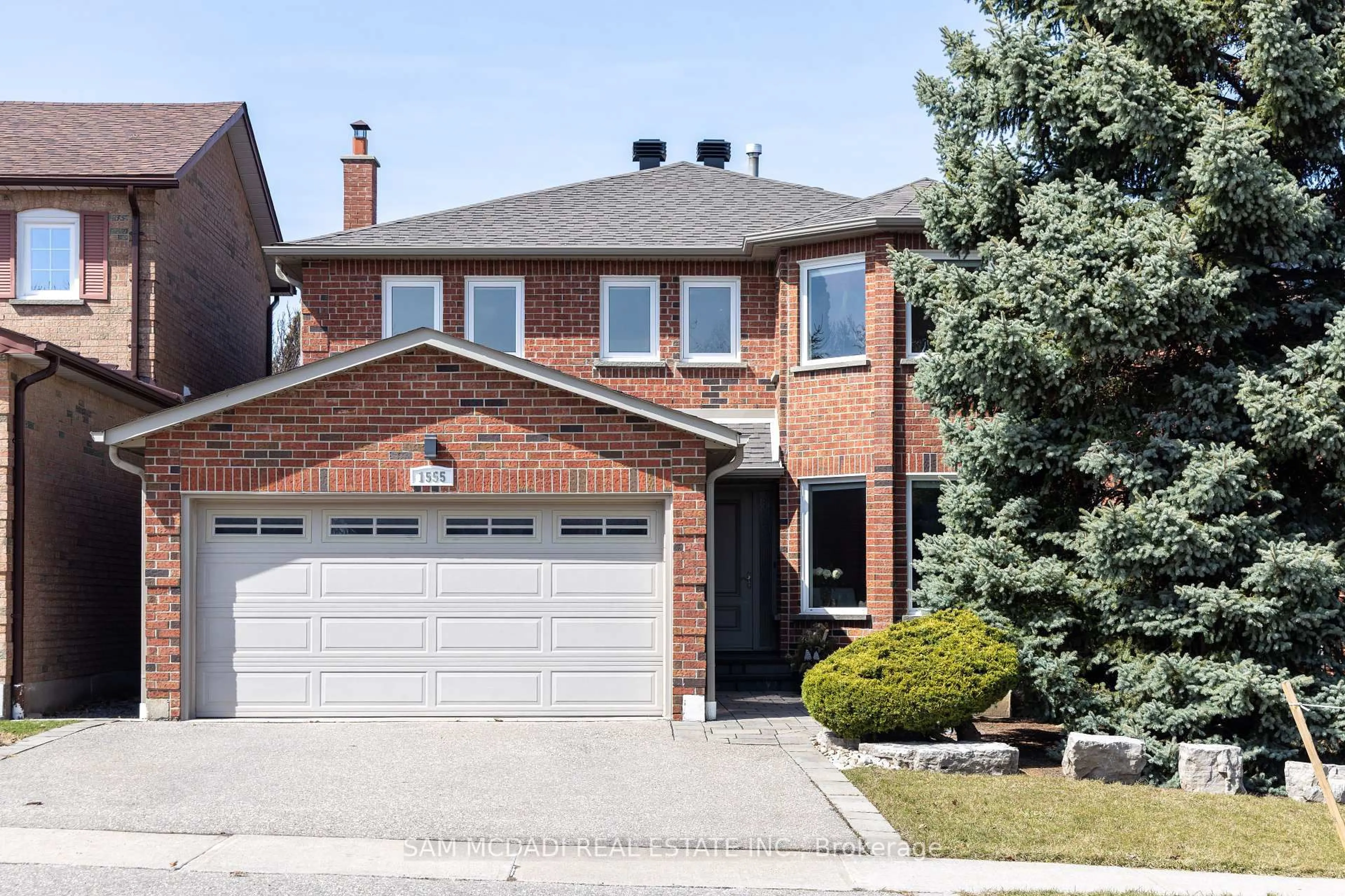 Home with brick exterior material, street for 1555 Sir Monty's Dr, Mississauga Ontario L5N 4N8