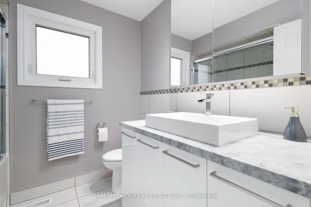 Additional property image - 1555 Sir Monty's Dr