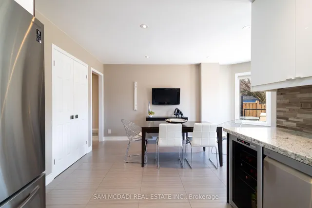 Additional property image - 1555 Sir Monty's Dr