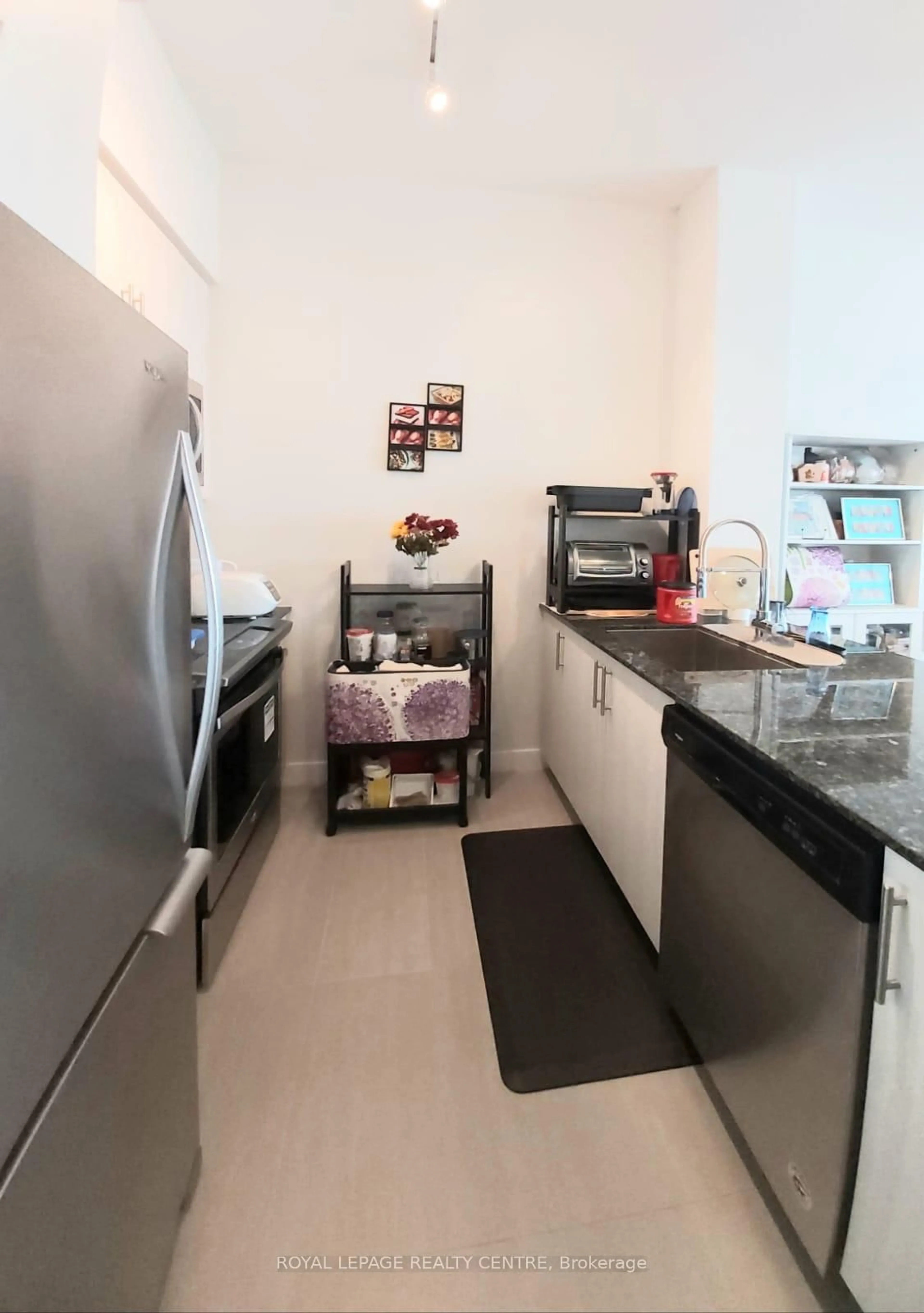 Standard kitchen, floor is not visible for 4055 Parkside Village Dr #627, Mississauga Ontario L5B 0K8