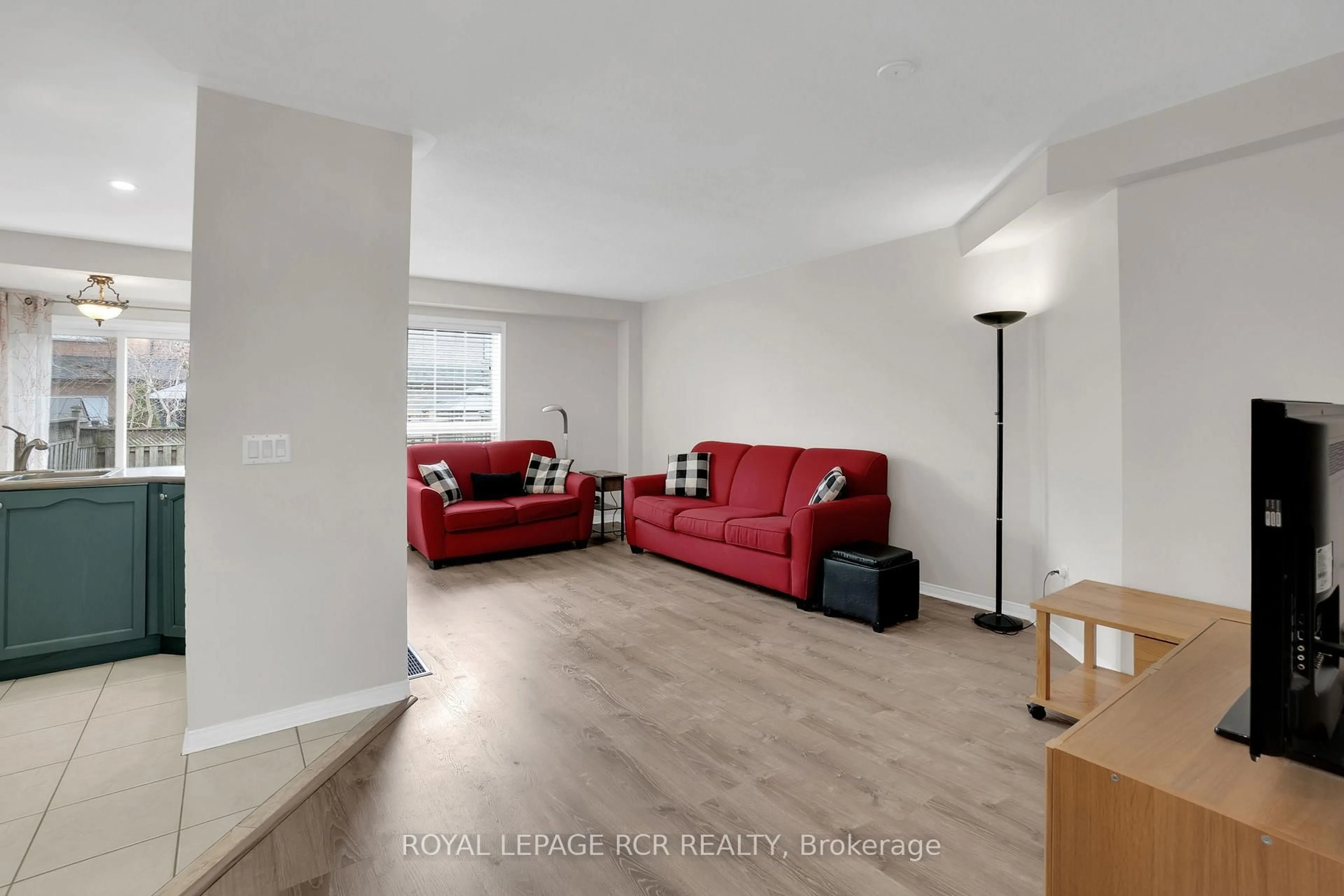 Living room with furniture, unknown for 13 Queensland Cres, Caledon Ontario L7E 2E1