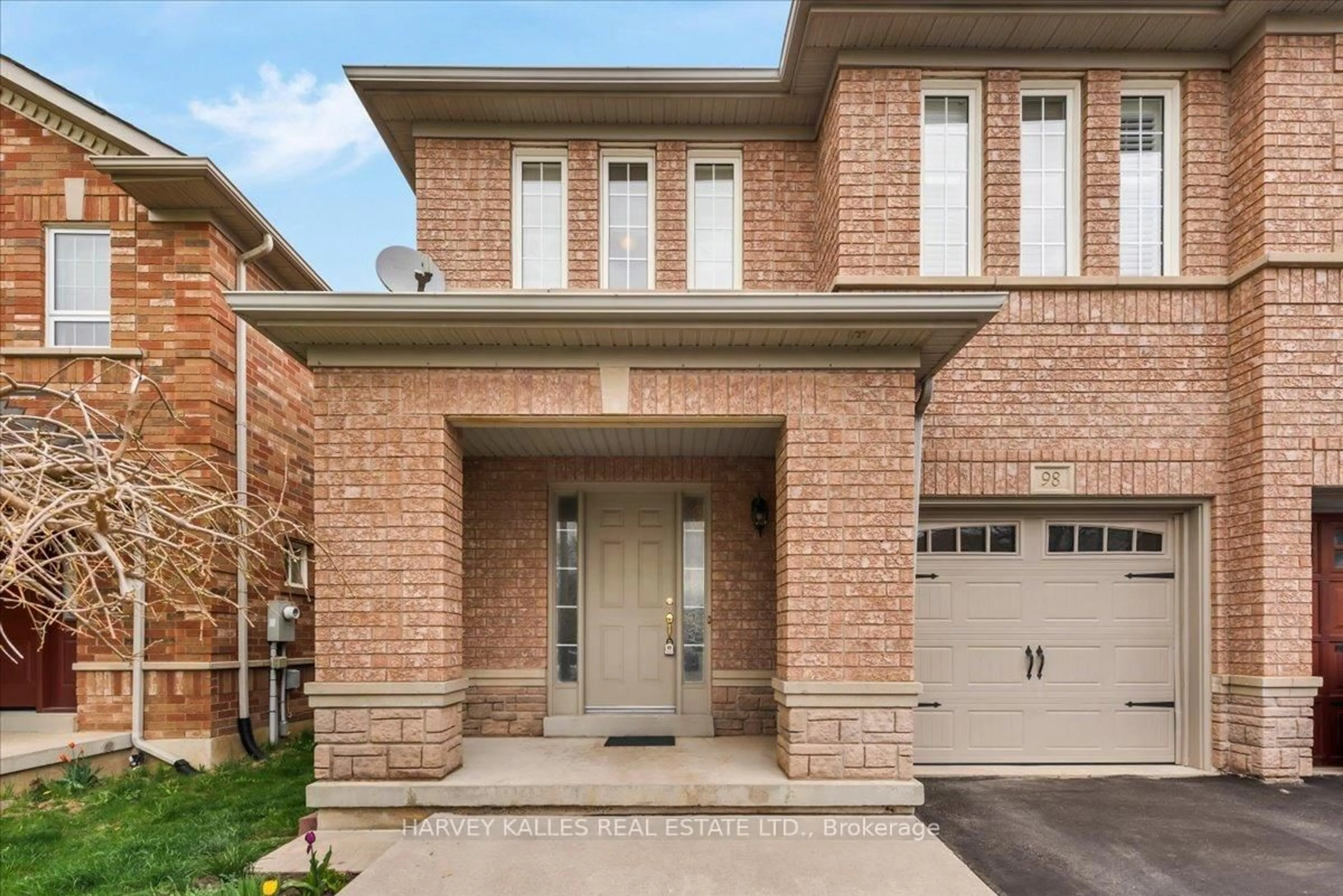 Home with brick exterior material, street for 98 Trudelle Cres, Brampton Ontario L7A 2Z3