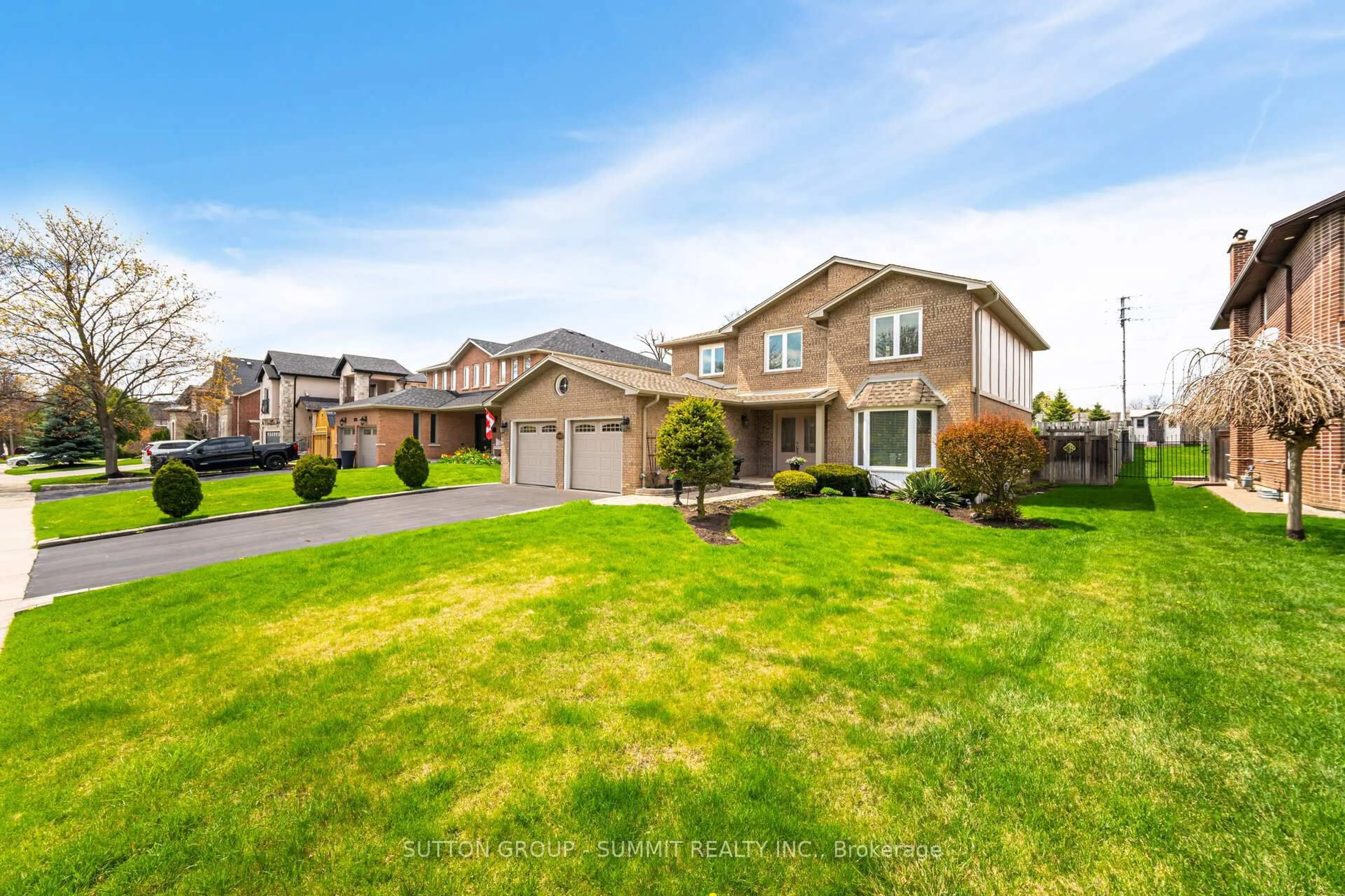 Unknown for 1245 SAGINAW Cres, Mississauga Ontario L5H 3W4