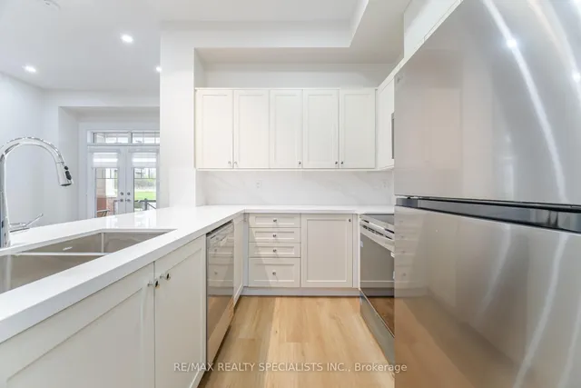 Additional property image - 2326 TAUNTON Rd Unit 103