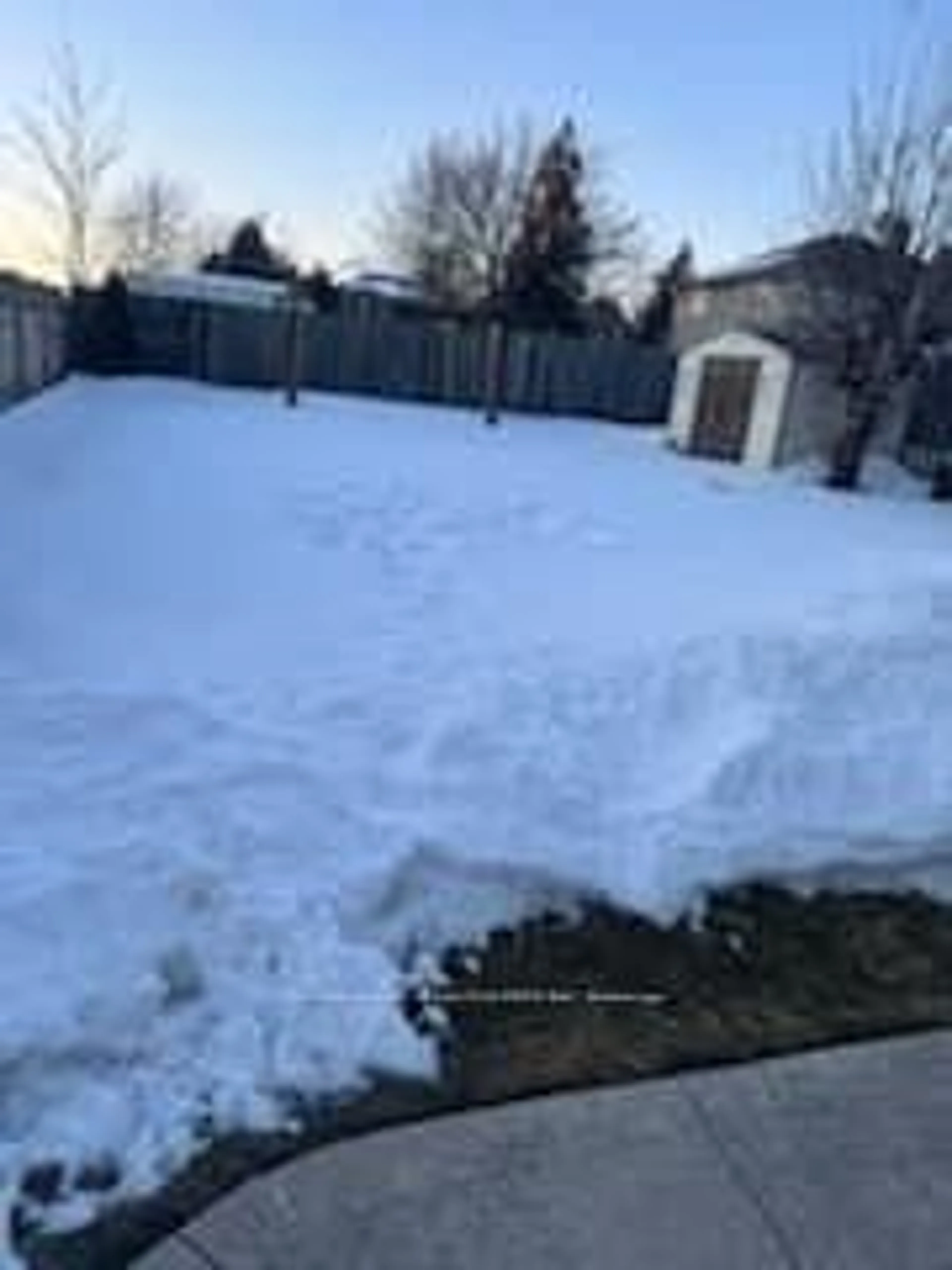 Unknown for 10 Lupin Crt, Brampton Ontario L6S 3V6