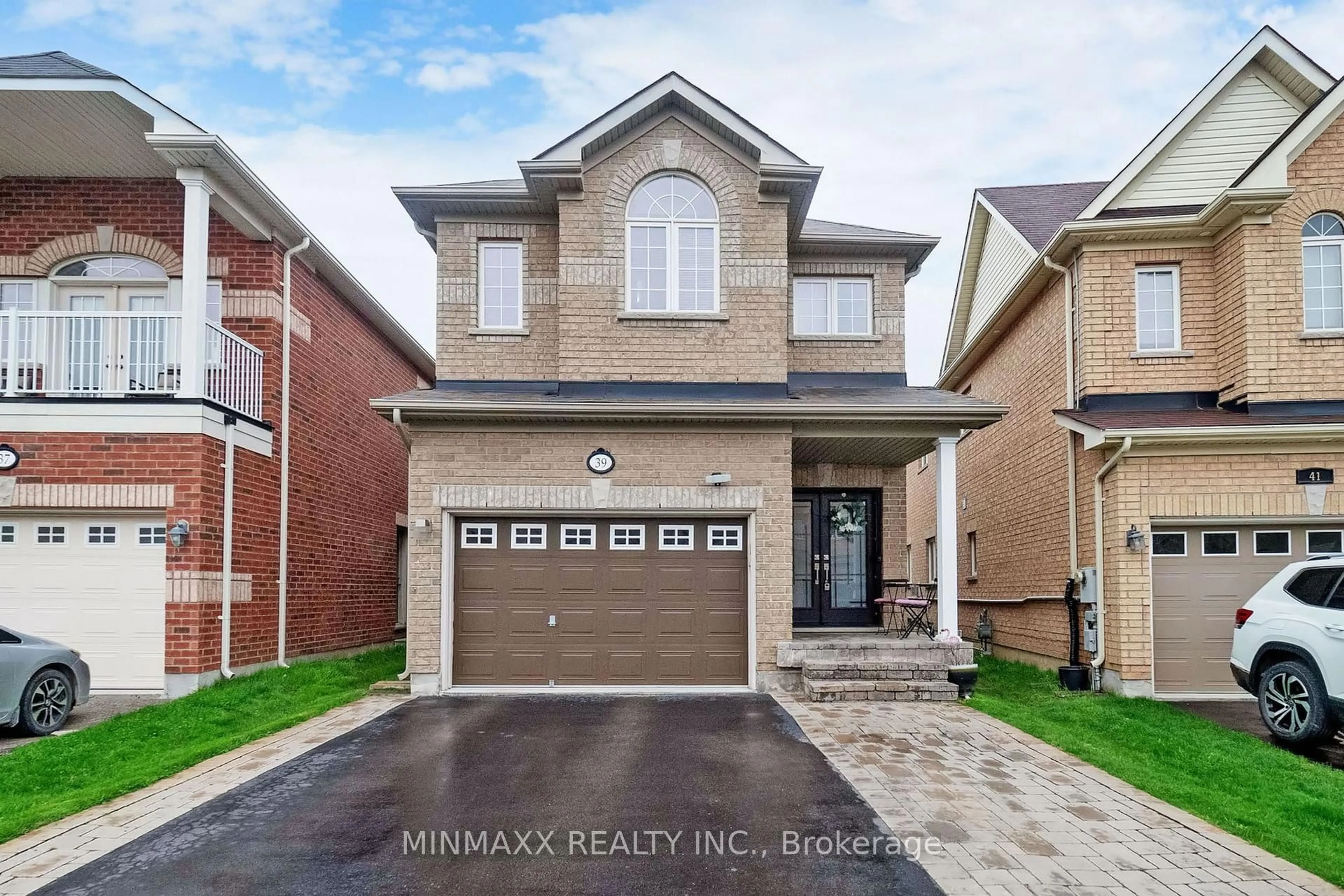 Home with brick exterior material, street for 39 Chetholme Pl, Halton Hills Ontario L7G 0E1