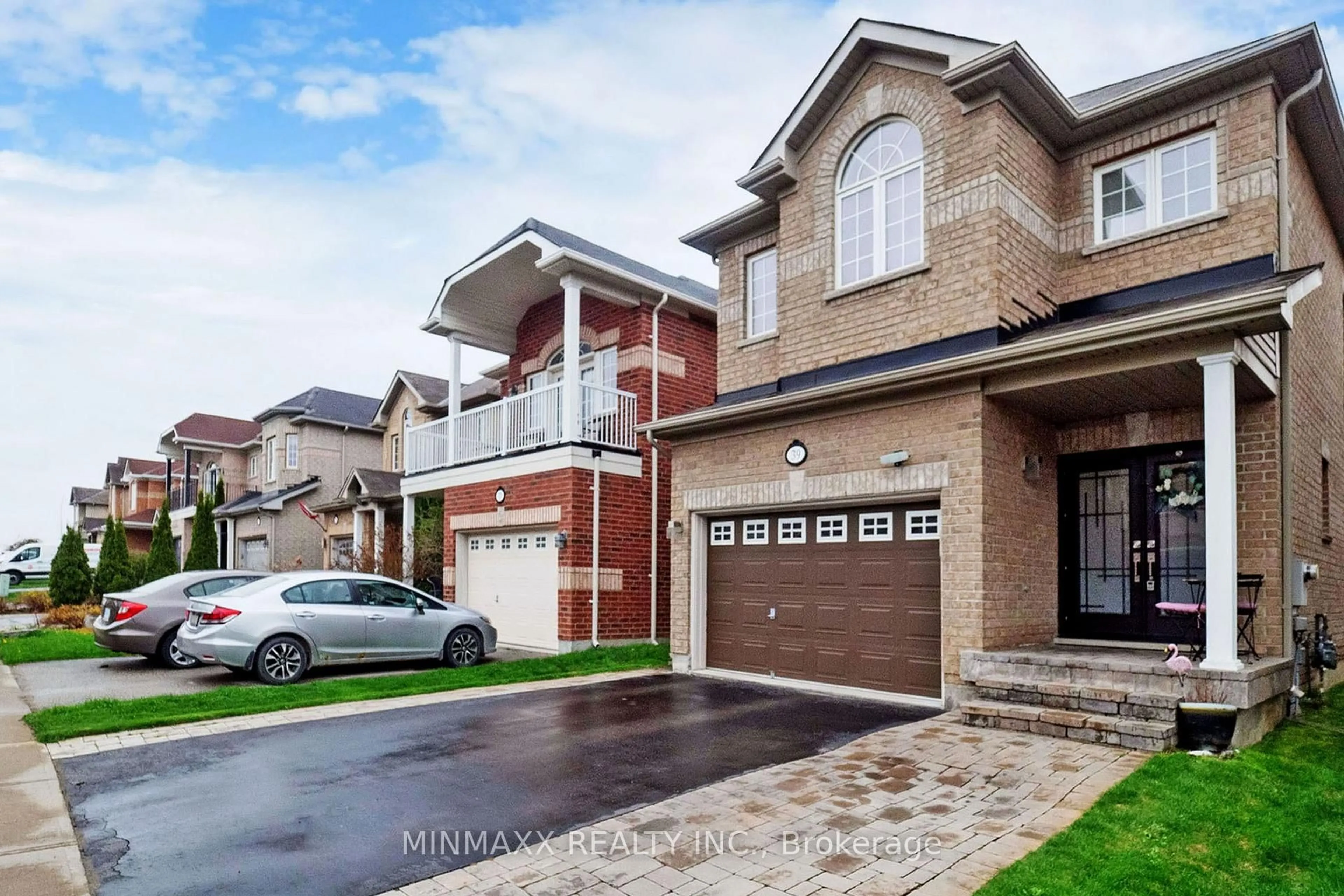 Home with brick exterior material, street for 39 Chetholme Pl, Halton Hills Ontario L7G 0E1