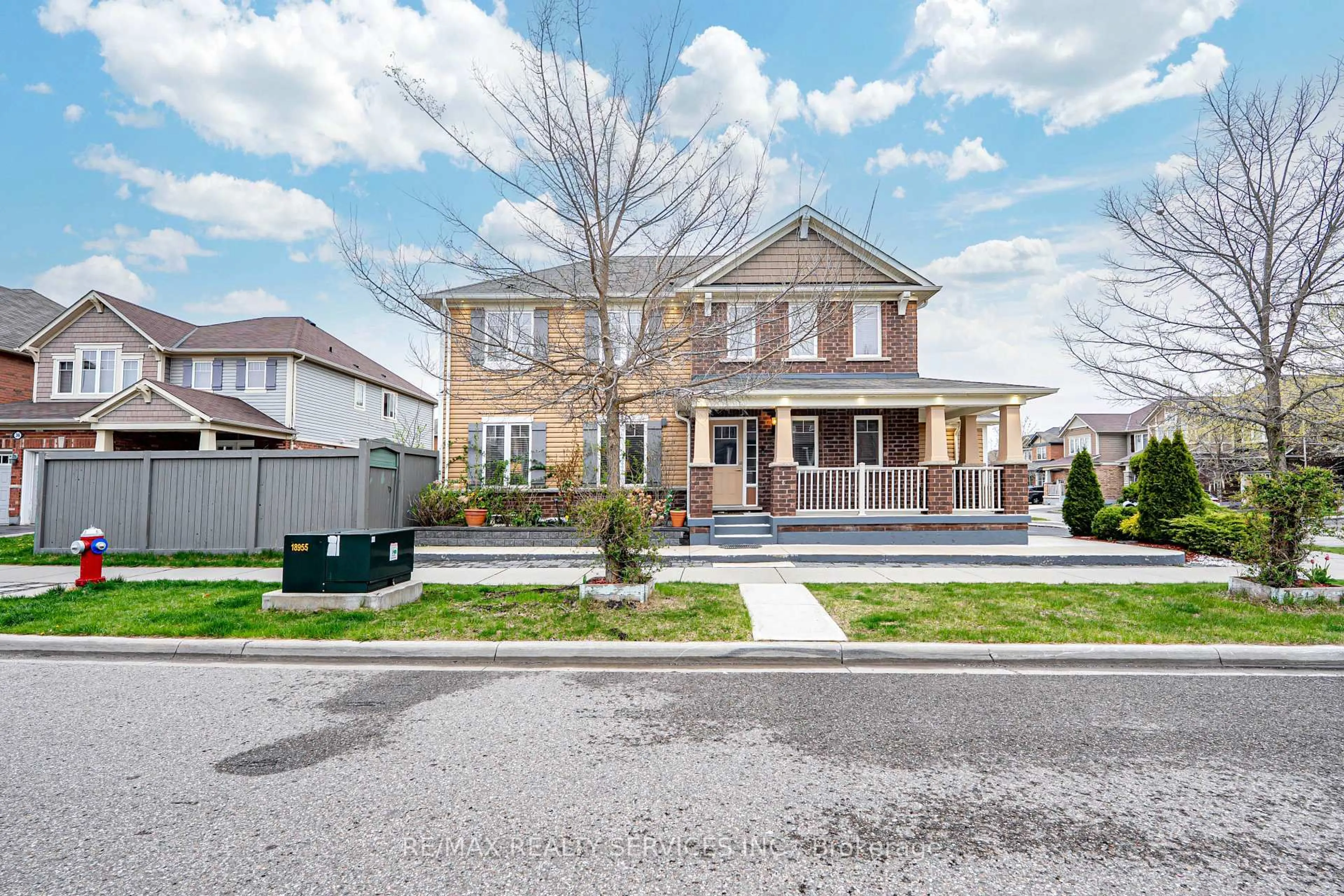 Home with brick exterior material, street for 38 Arkwright Dr, Brampton Ontario L7A 0V2
