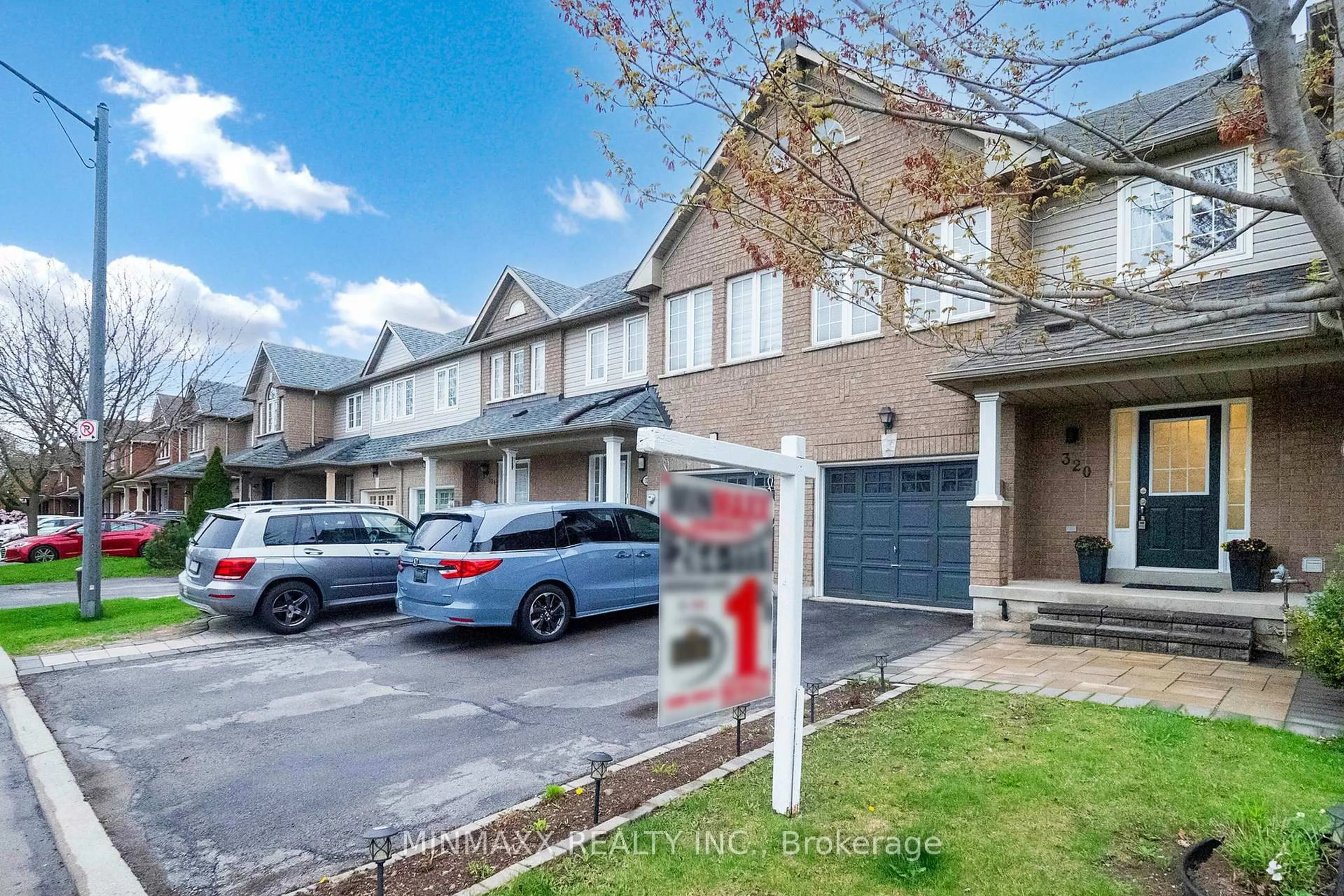 A pic from outside/outdoor area/front of a property/back of a property/a pic from drone, street for 320 Black Dr, Milton Ontario L9T 6S2