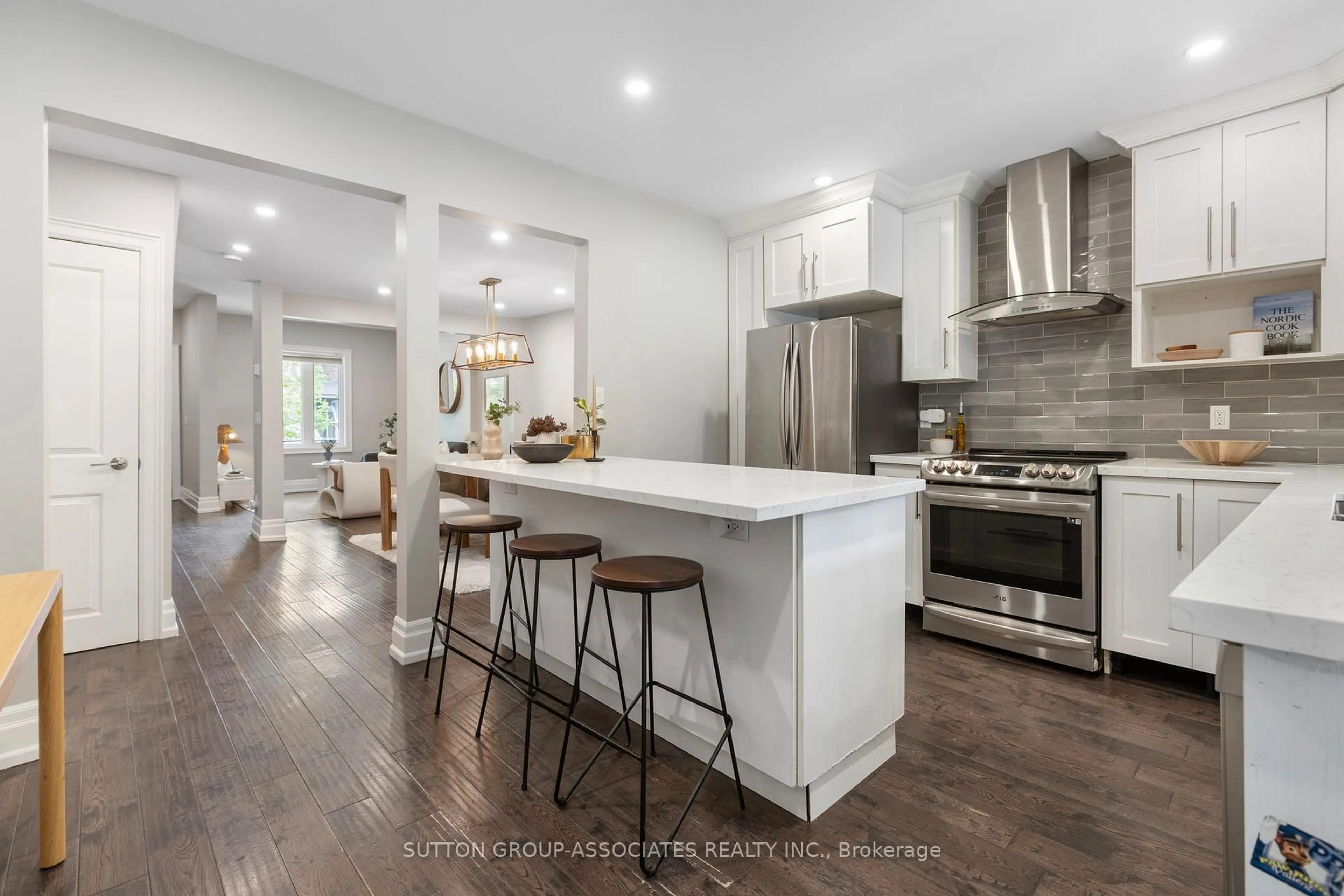 Open concept kitchen, ceramic/tile floor for 93 Harvie Ave, Toronto Ontario M6E 4X4