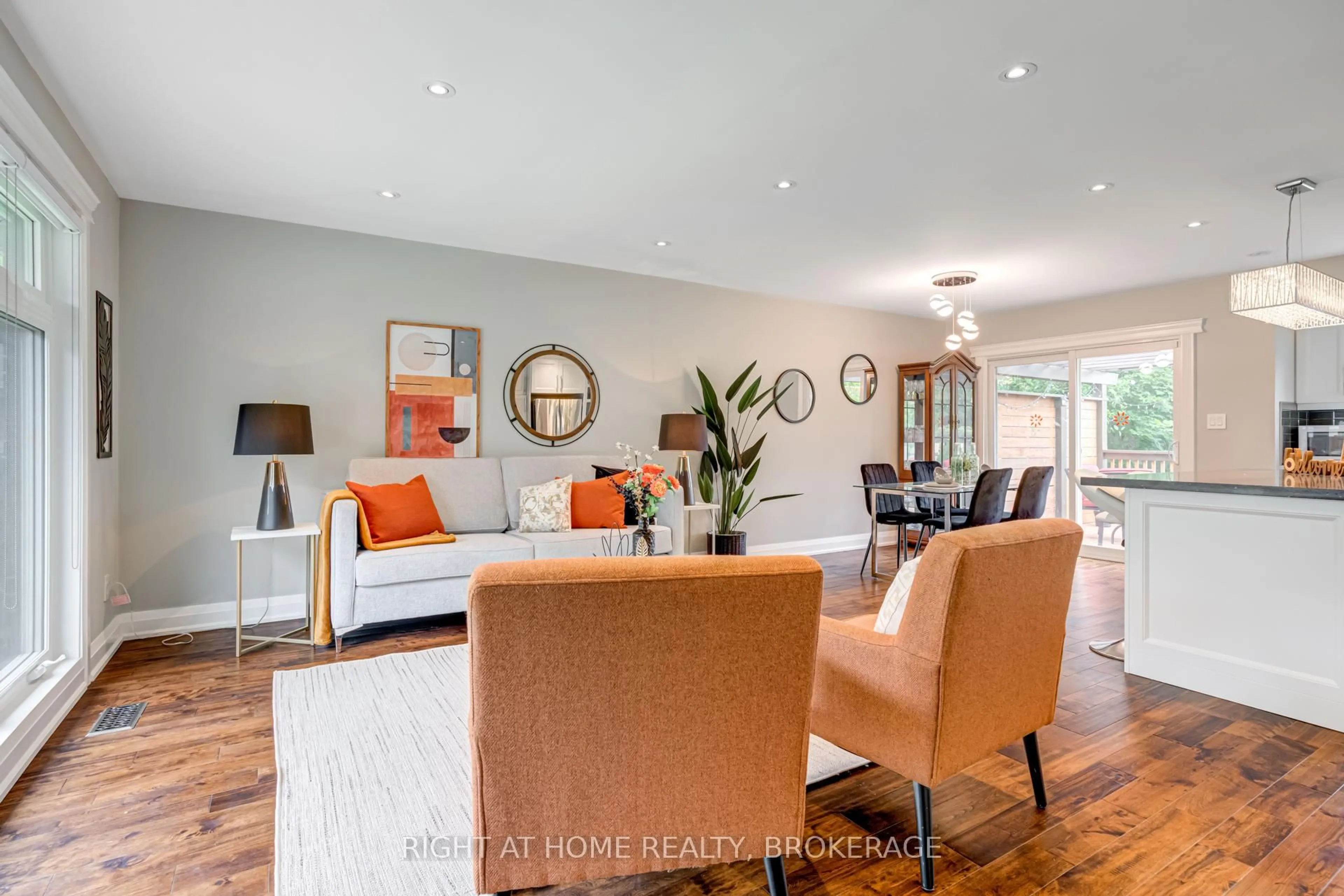 Unknown for 625 Braemore Rd, Burlington Ontario L7N 3E6