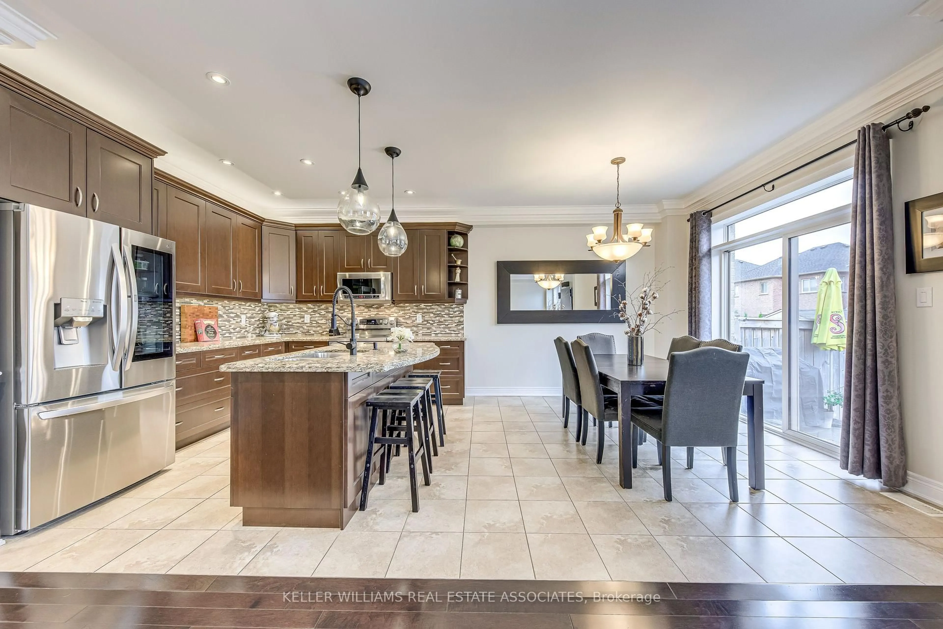 Open concept kitchen, ceramic/tile floor for 51 Ballantine Dr, Halton Hills Ontario L7G 0G6