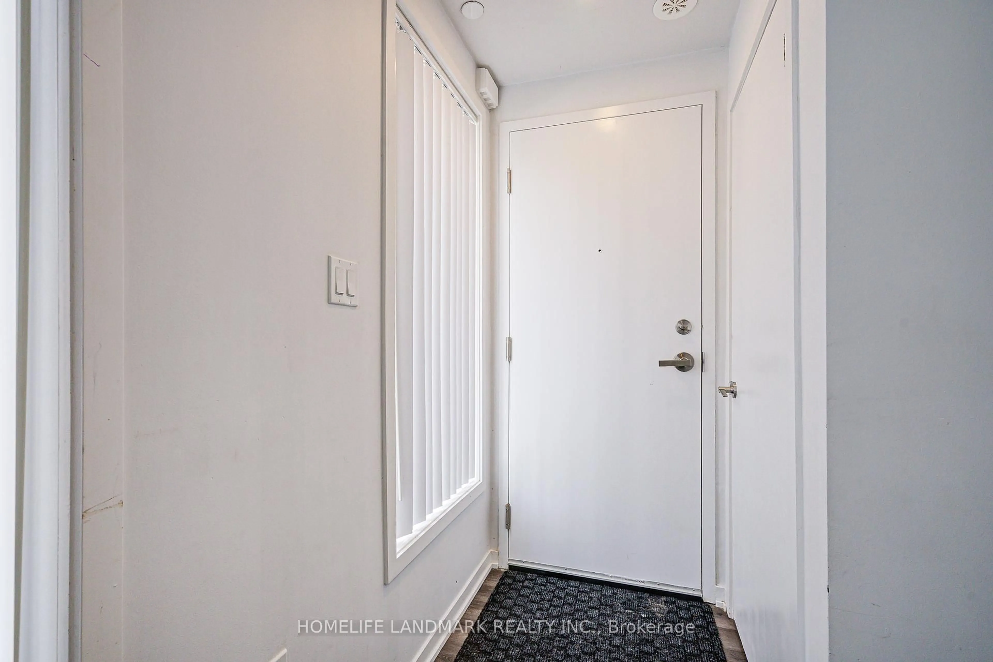 Indoor entryway for 5 William Jackson Way #63, Toronto Ontario M8V 0J8