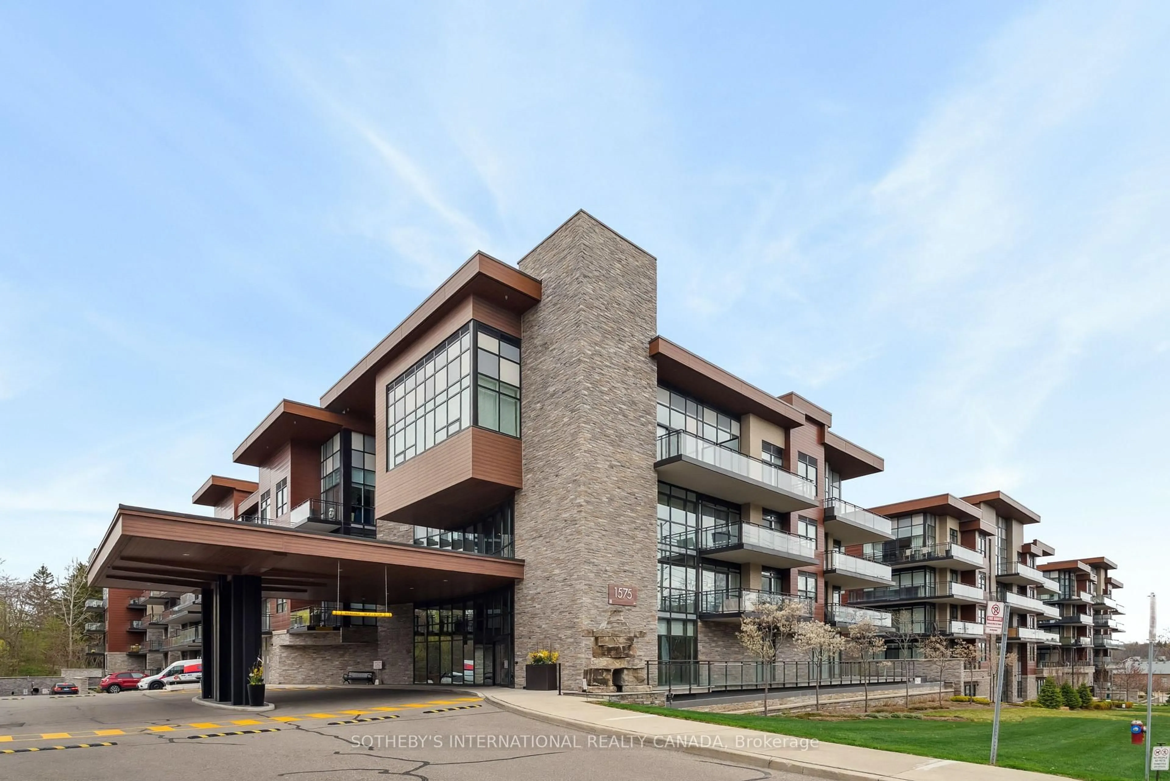 Unknown for 1575 Lakeshore Rd #202, Mississauga Ontario L5J 1J4