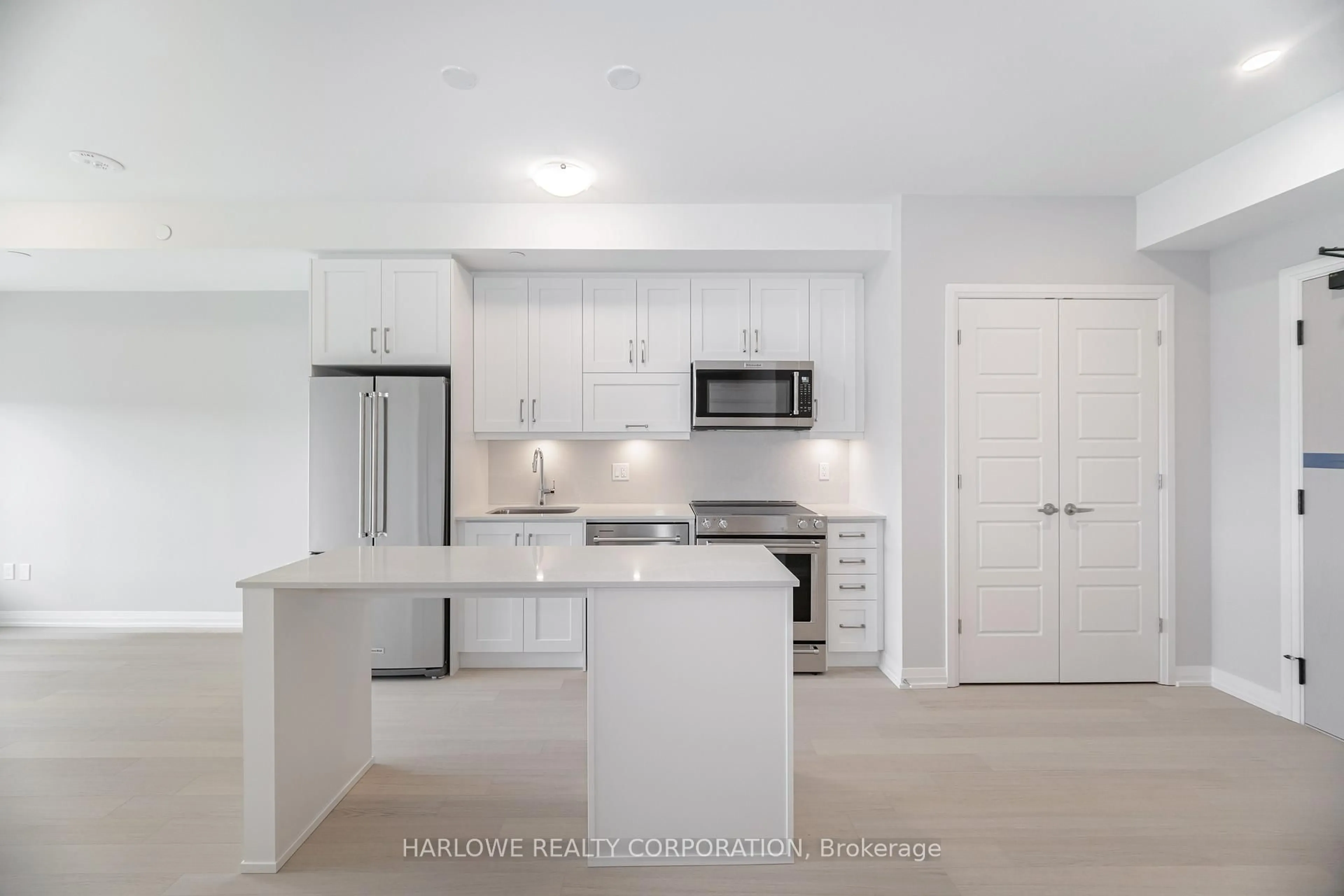 Open concept kitchen, unknown for 3006 William Cutmore Blvd #315, Oakville Ontario L6H 8A4