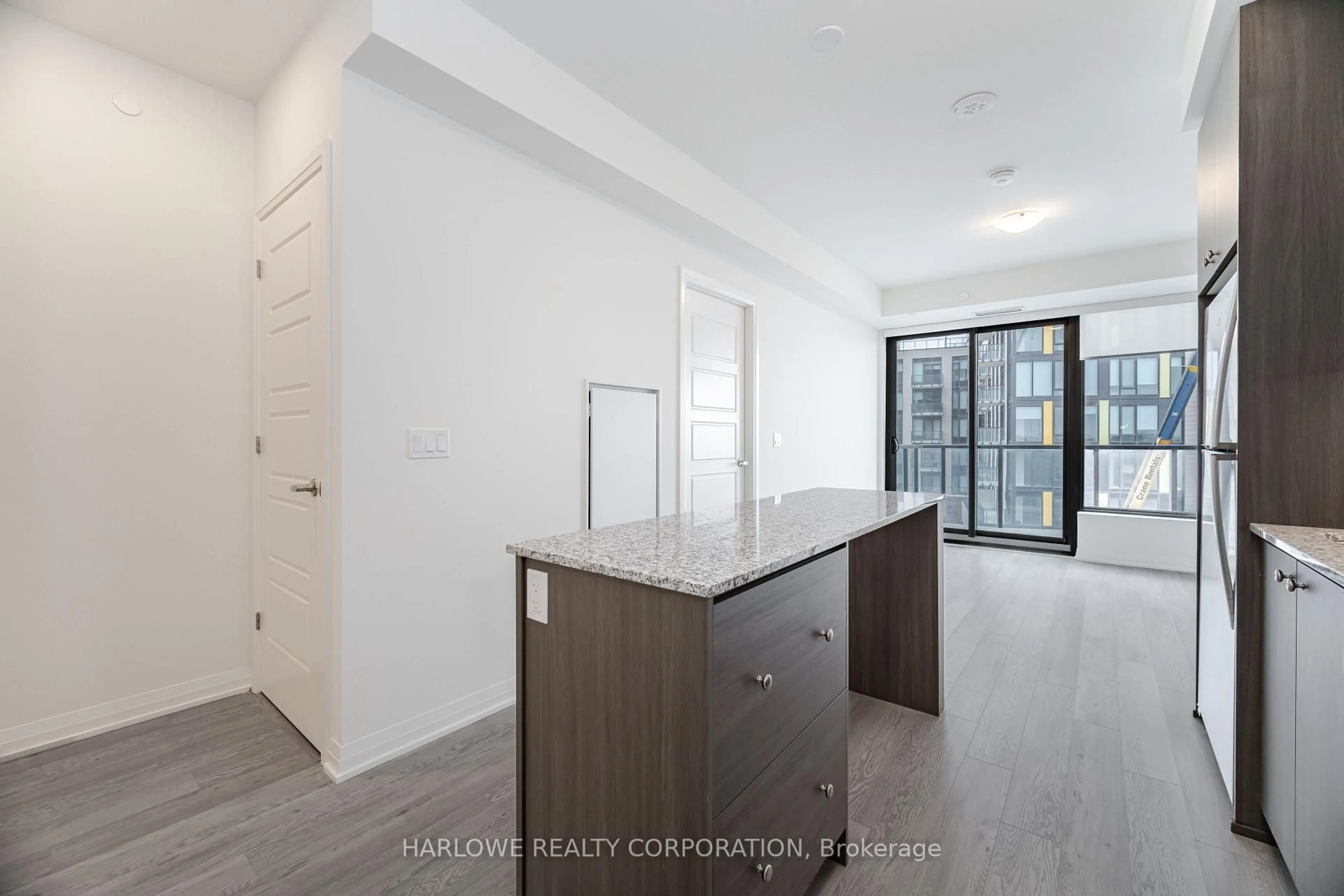 Unknown for 3006 William Cutmore Blvd #403, Oakville Ontario L6H 8A4