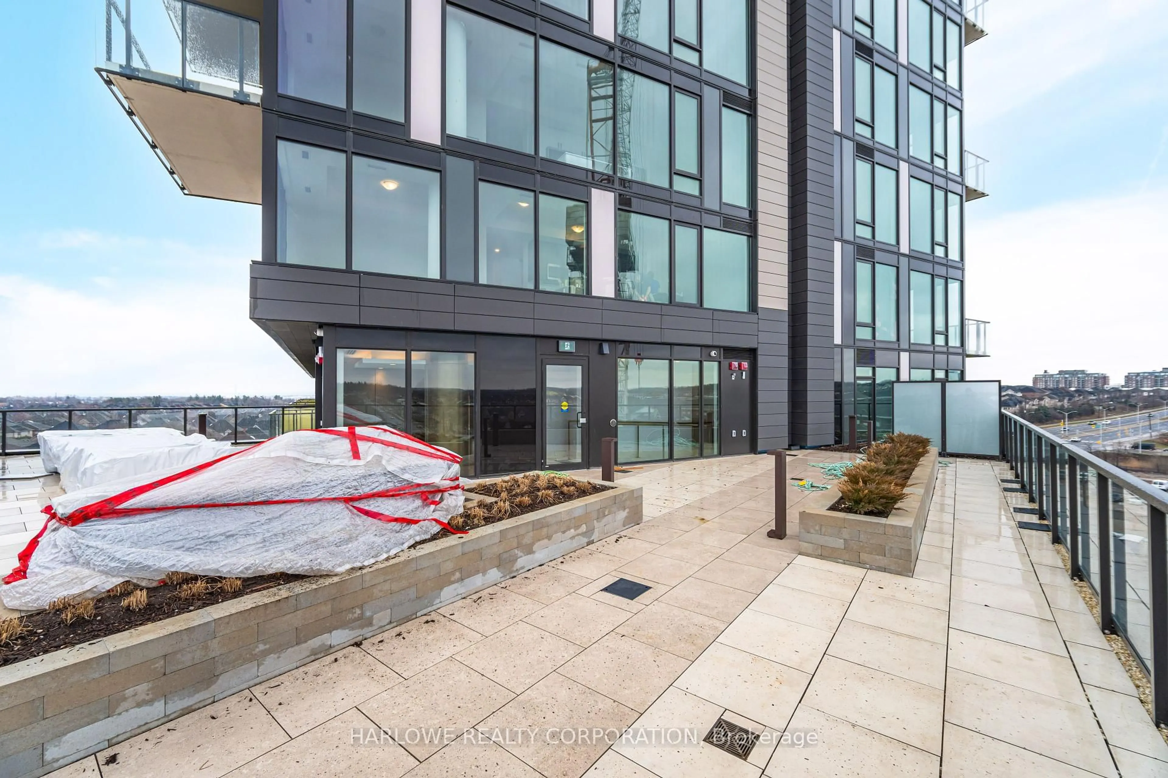 Unknown for 3006 William Cutmore Blvd #411, Oakville Ontario L6H 8A4