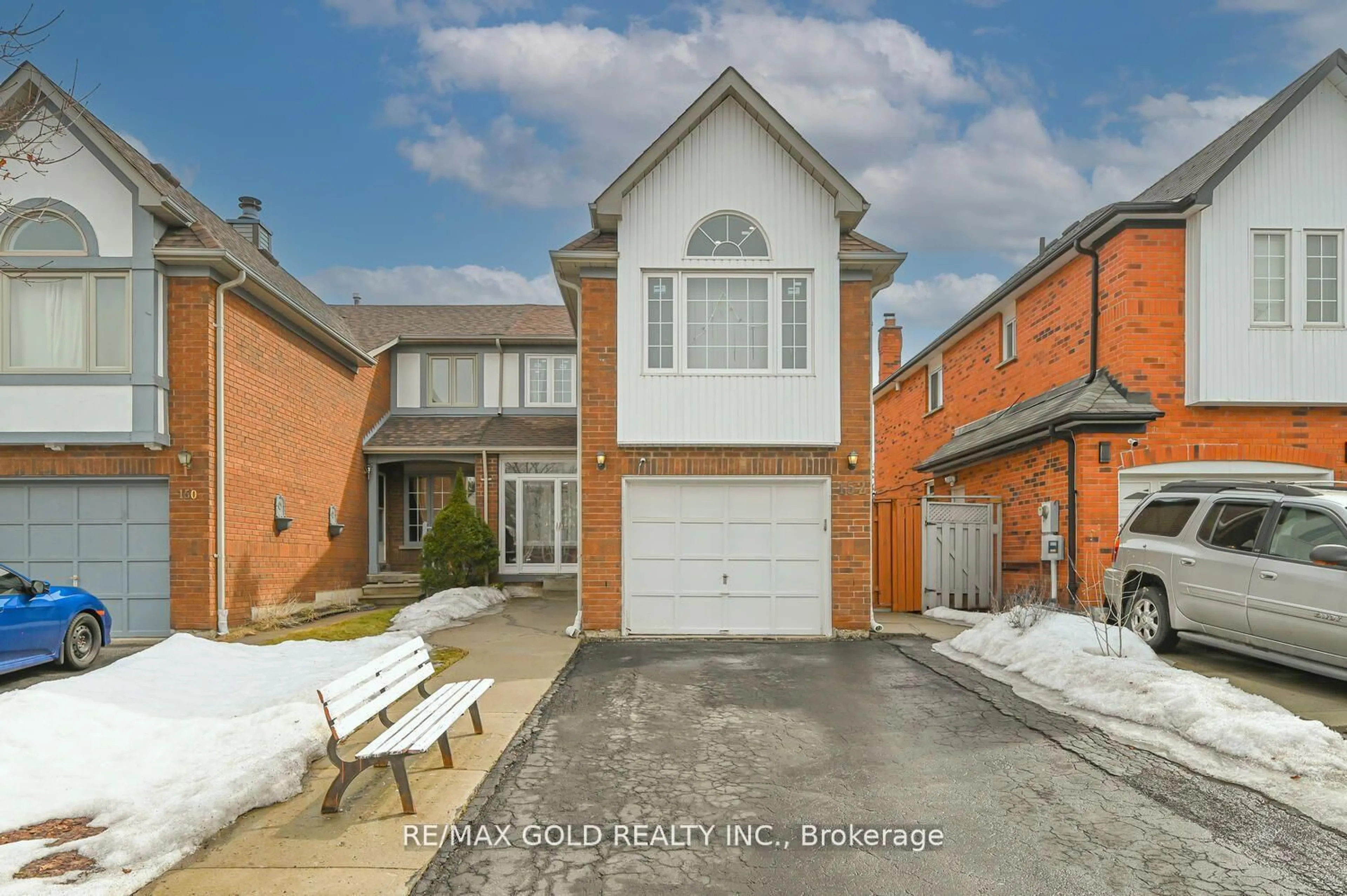 Home with brick exterior material, street for 152 Bighorn Cres, Brampton Ontario L6R 1G1