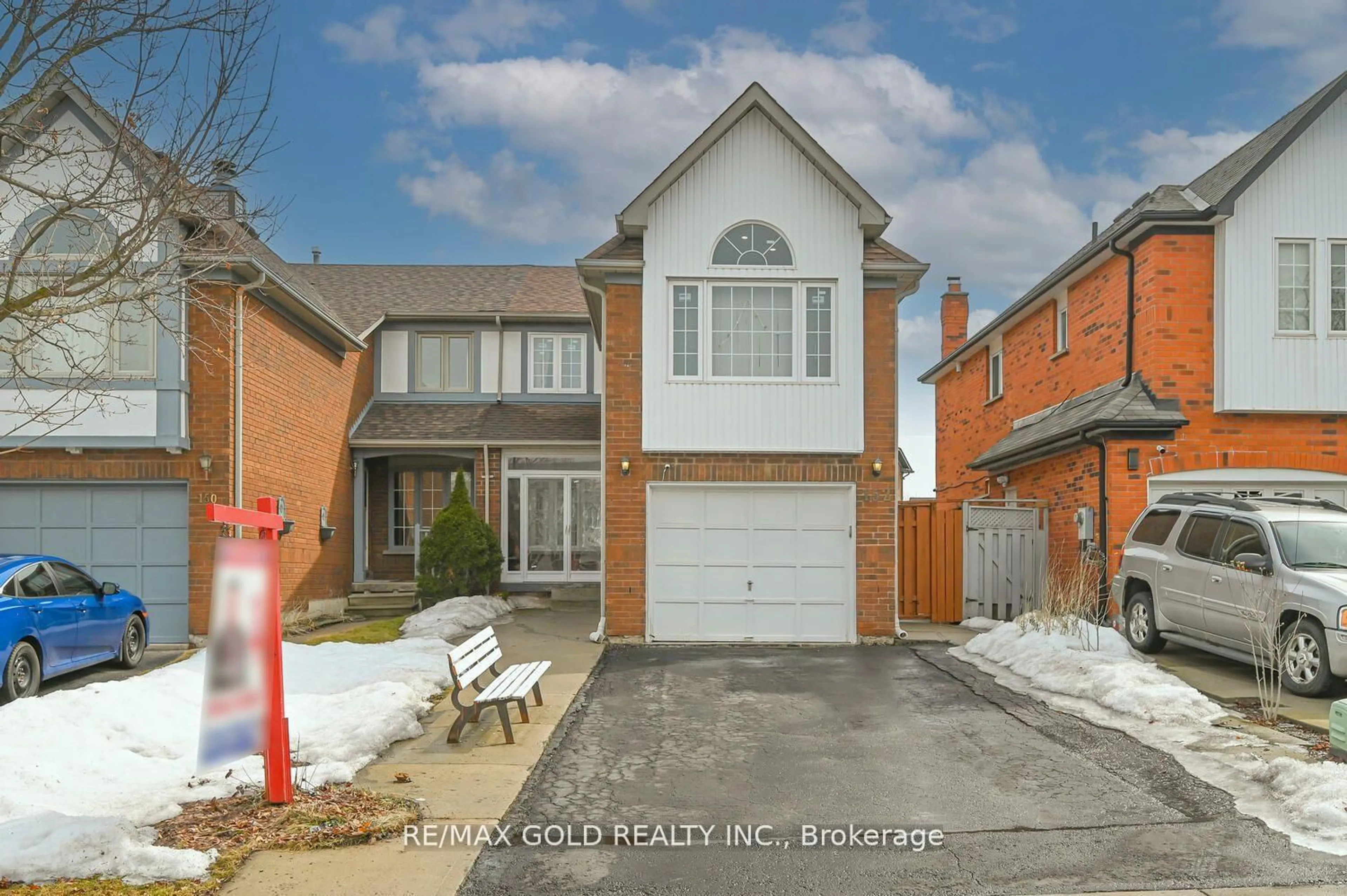 Home with brick exterior material, street for 152 Bighorn Cres, Brampton Ontario L6R 1G1